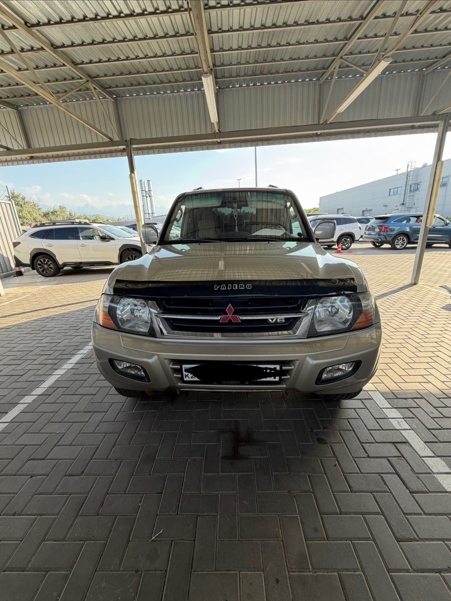 Mitsubishi Pajero 2005