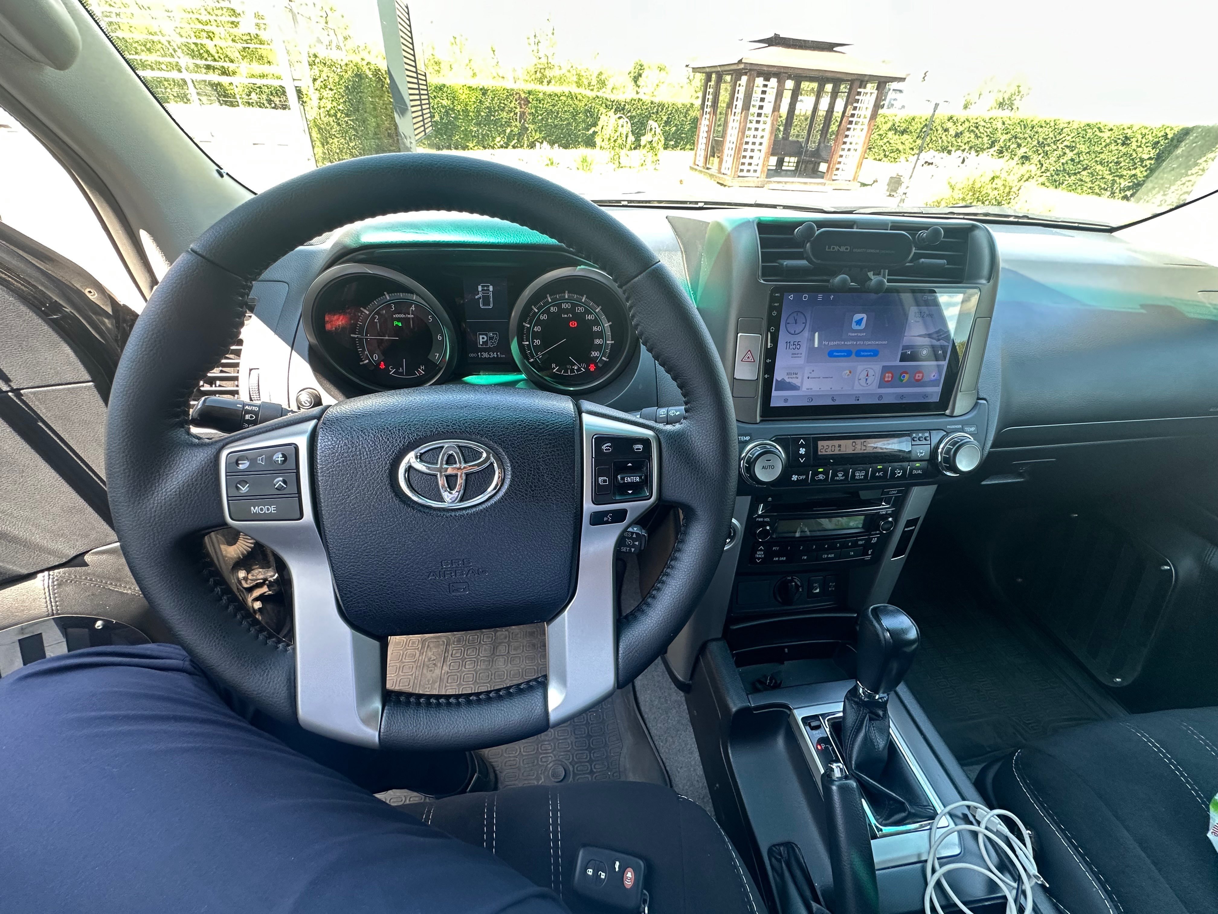 Toyota Land Cruiser Prado 2012