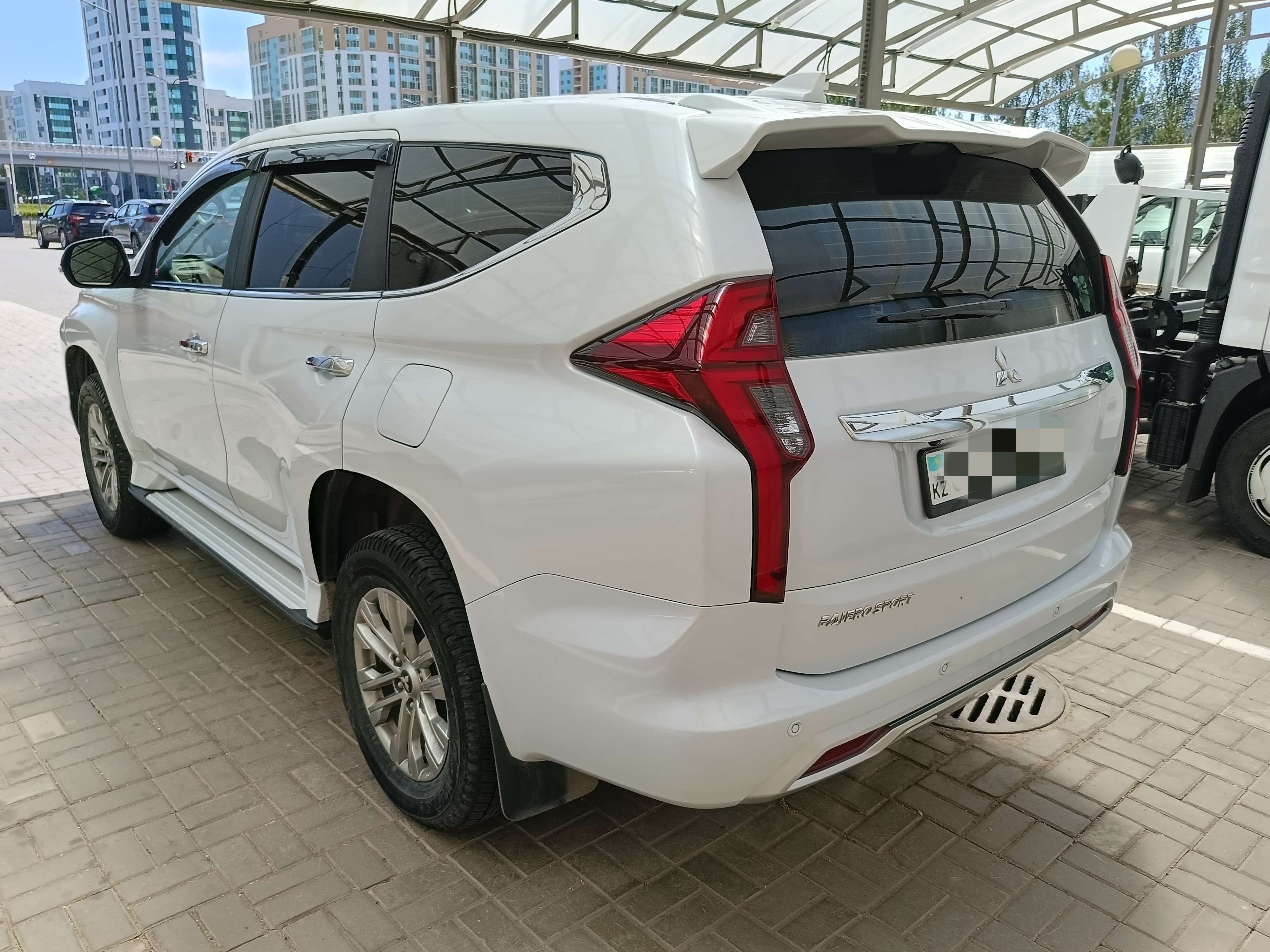 Mitsubishi Pajero Sport 2020