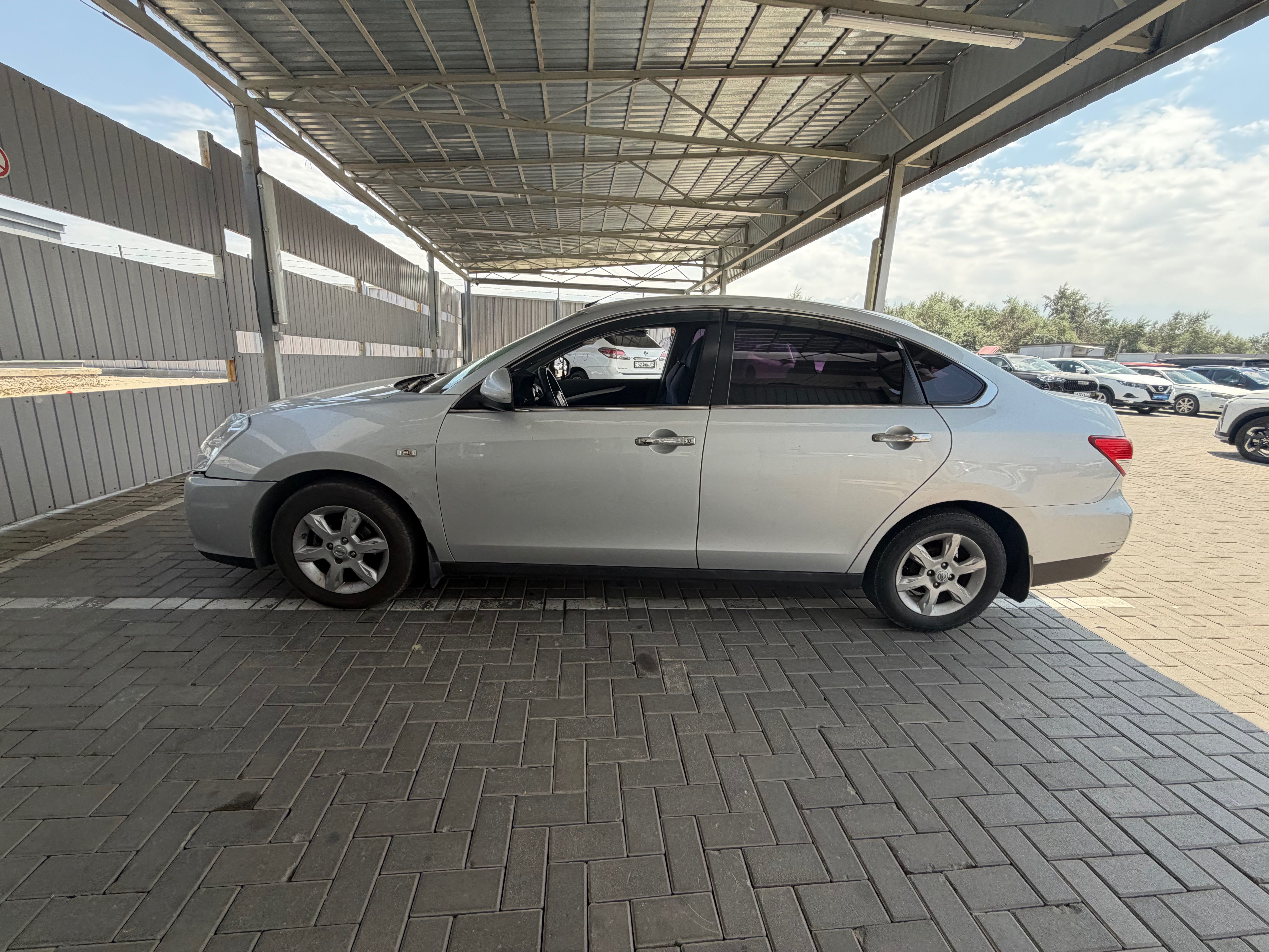 Nissan Almera 2013