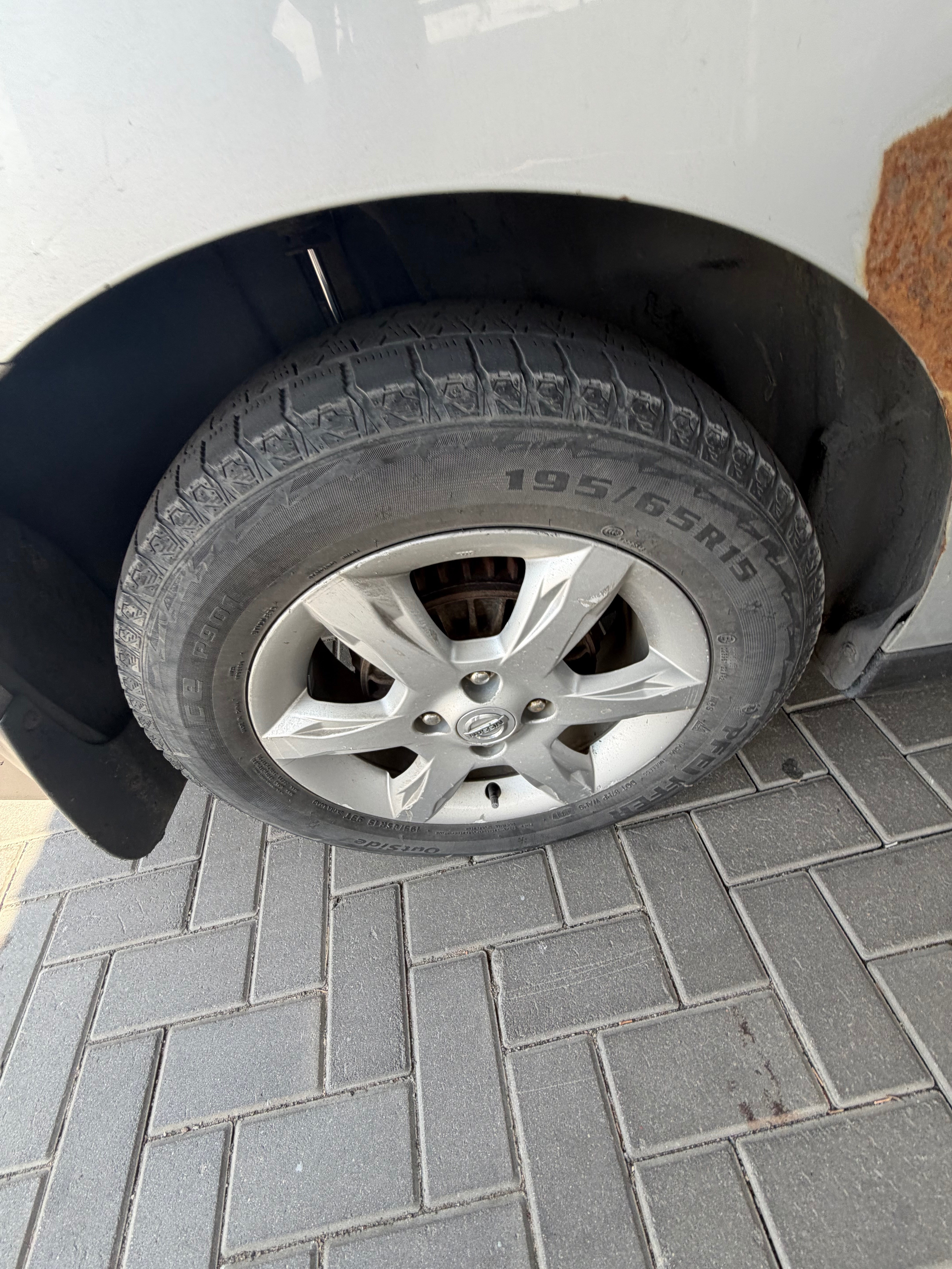 Nissan Almera 2013