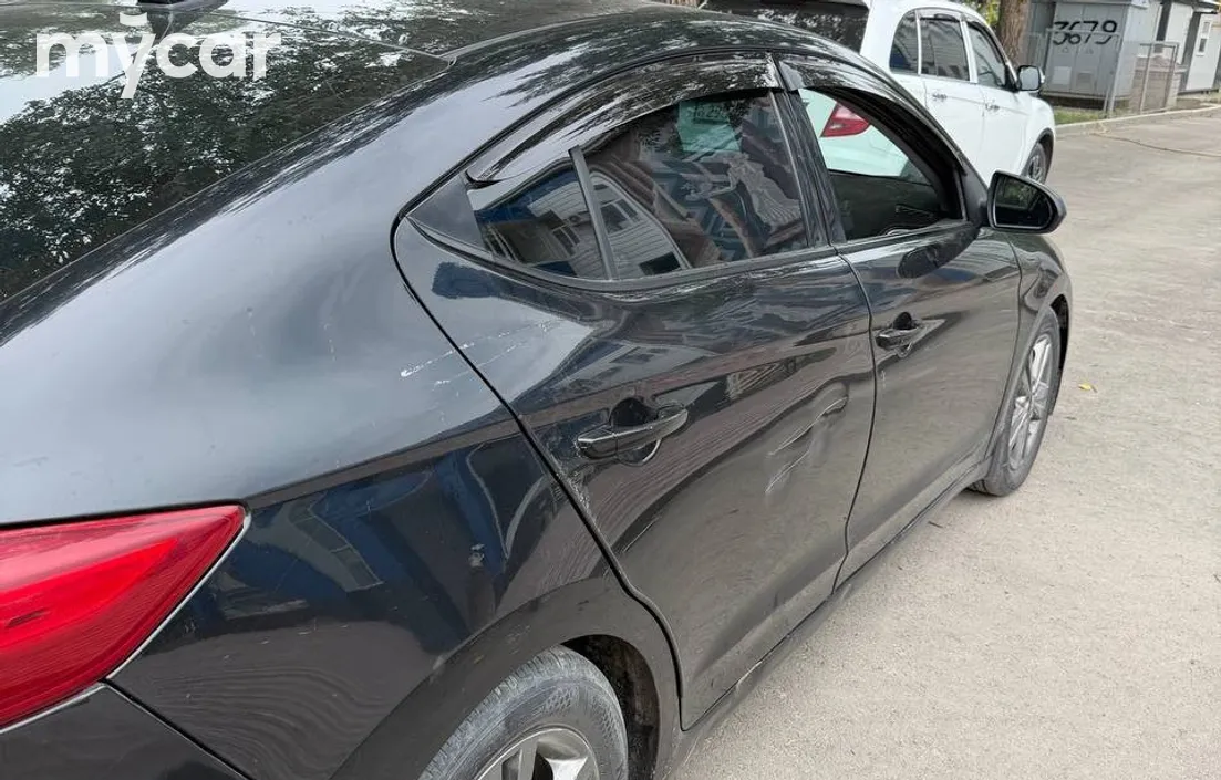 Hyundai Elantra 2018
