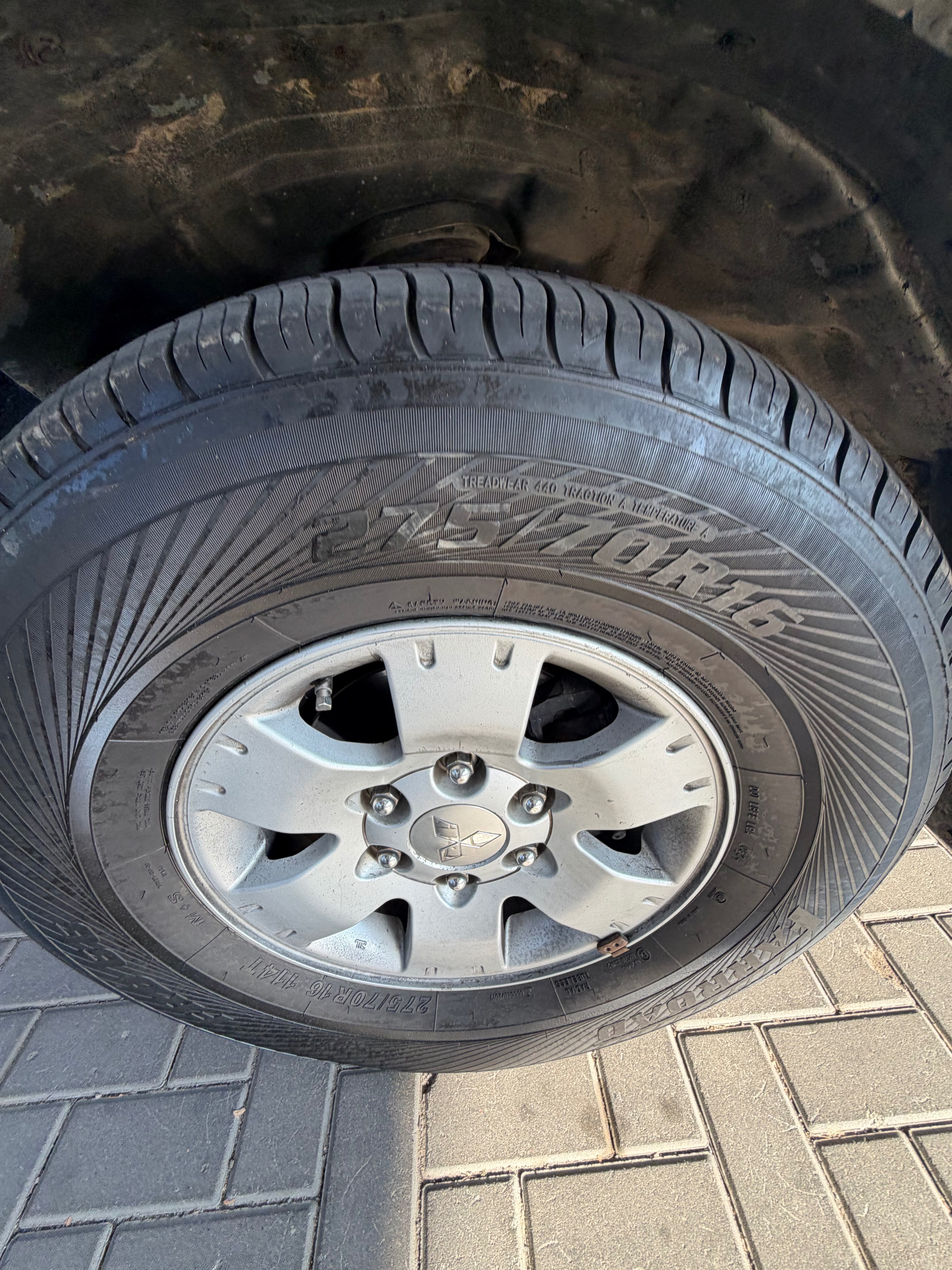 Mitsubishi Pajero 2005