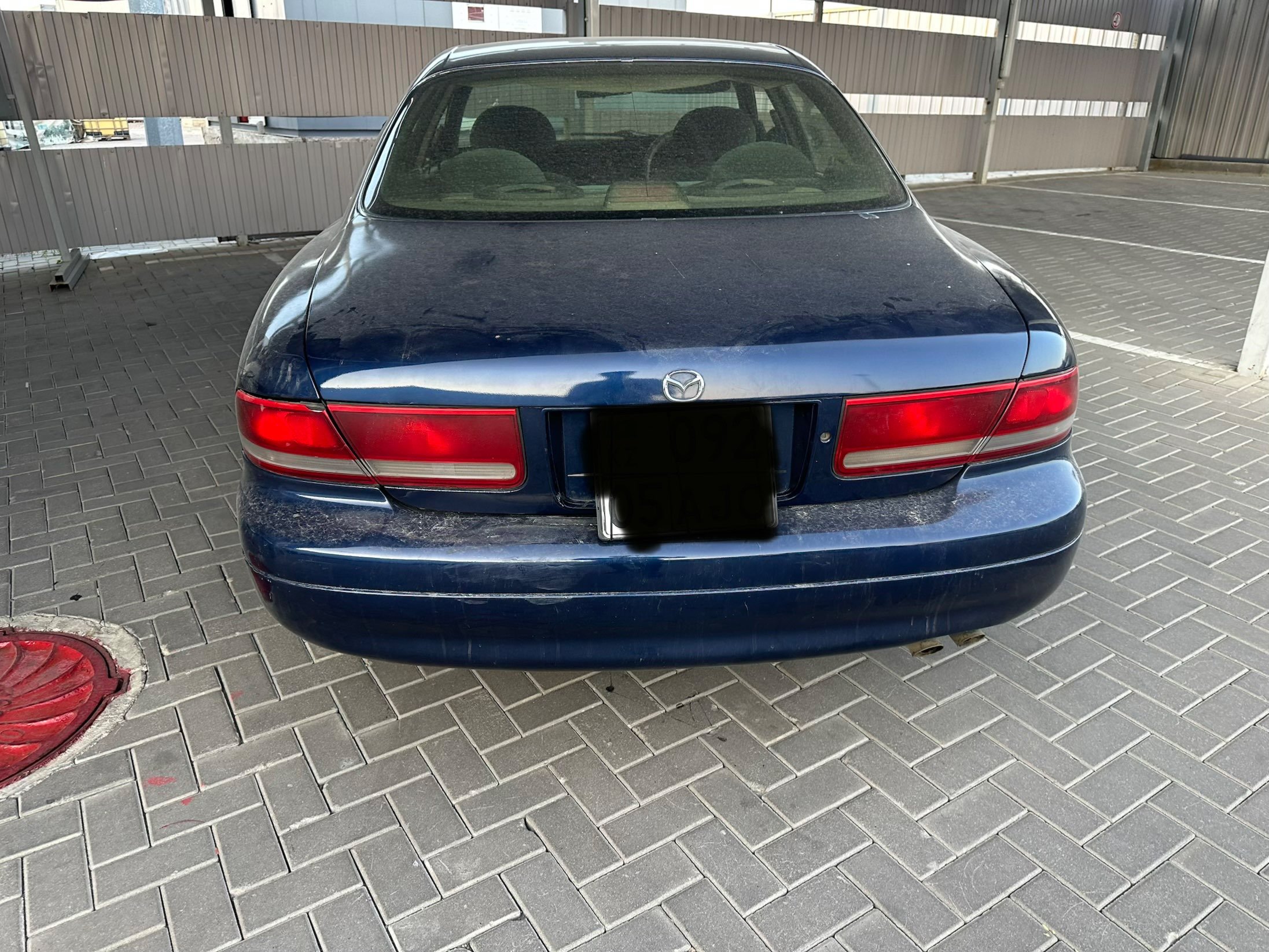 Mazda Sentia 1995