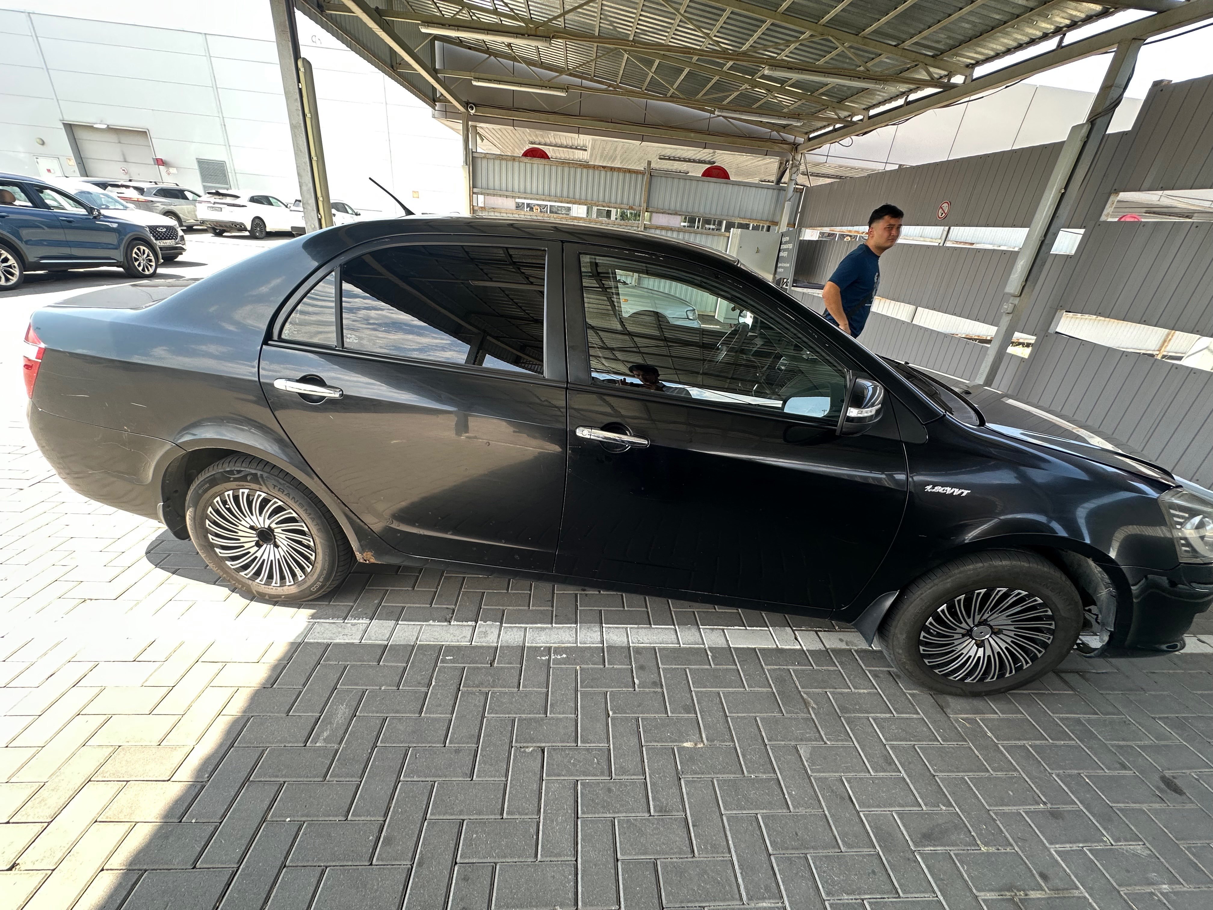 Geely SC7 2013