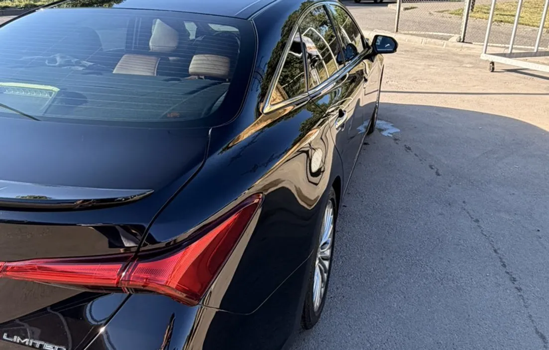 Toyota Avalon 2022
