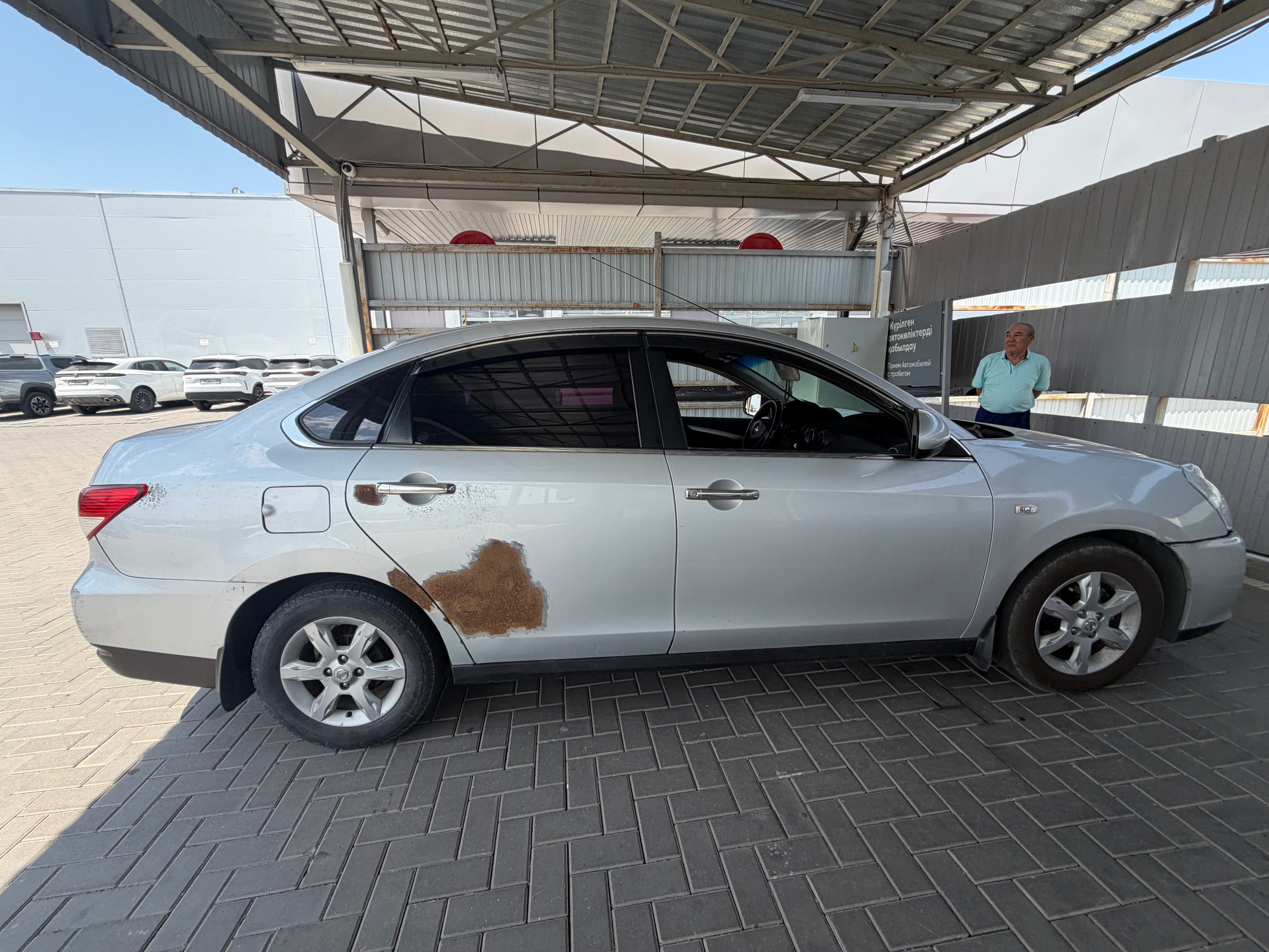 Nissan Almera 2013