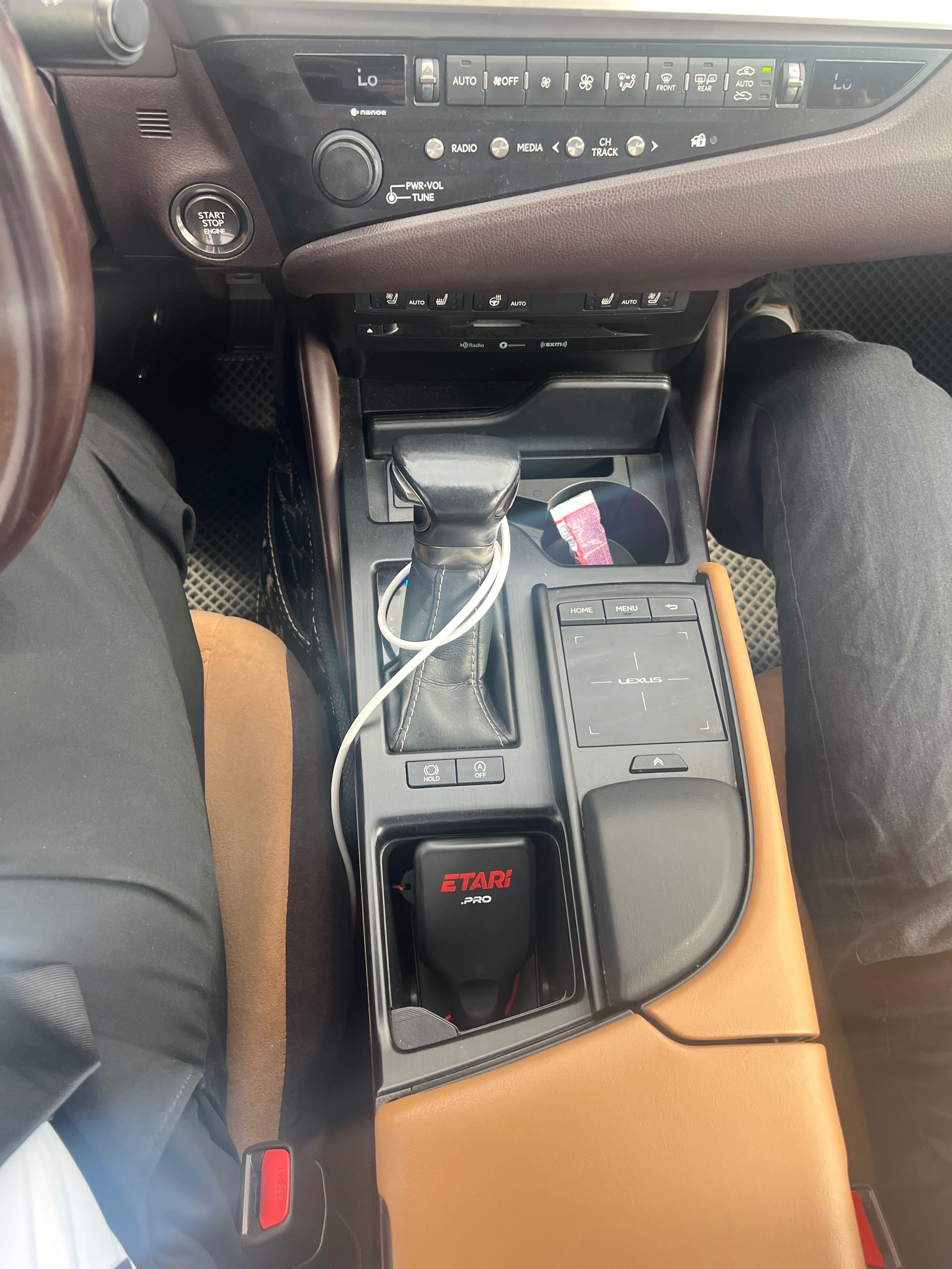 Lexus ES 2019