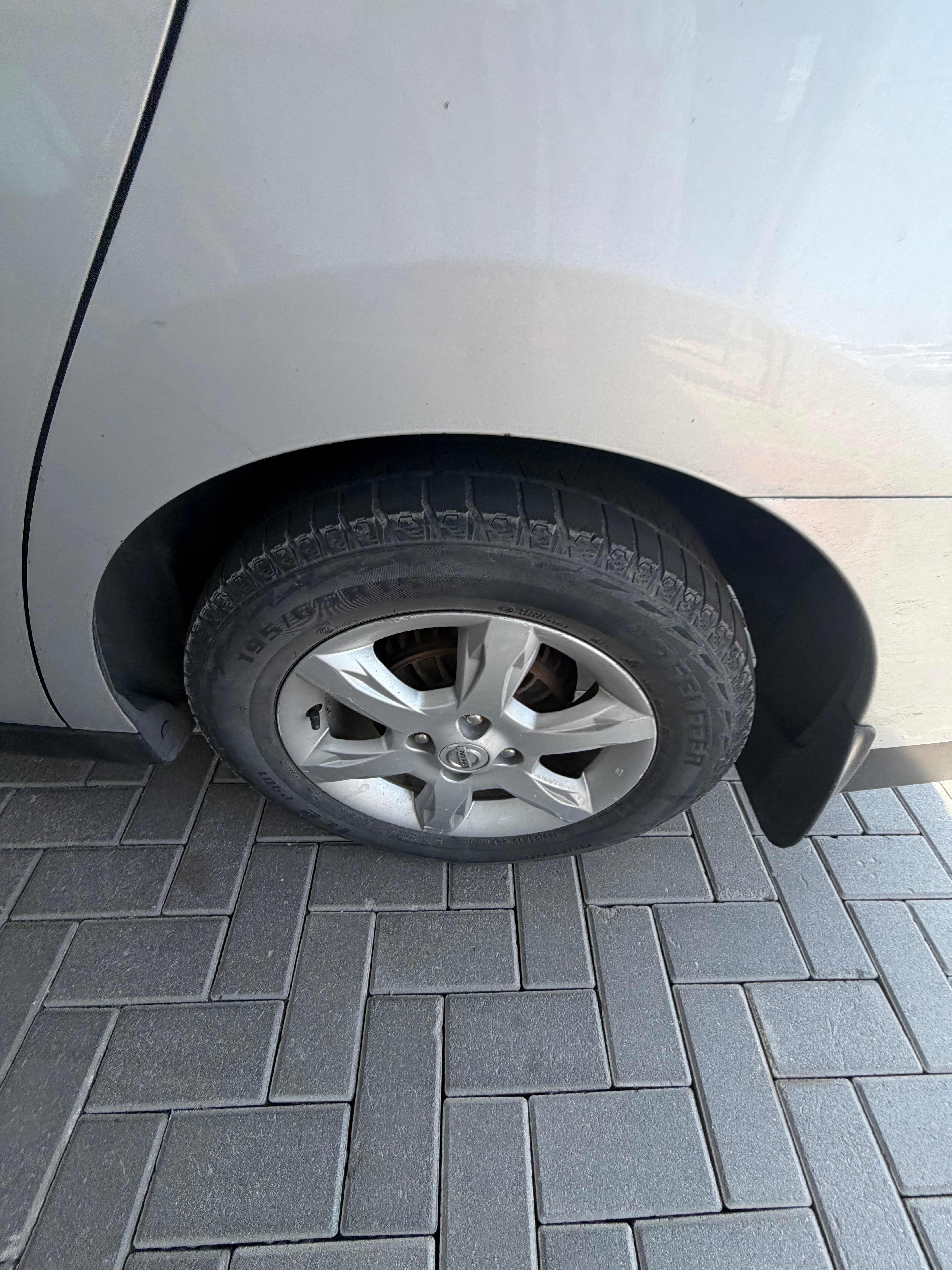 Nissan Almera 2013