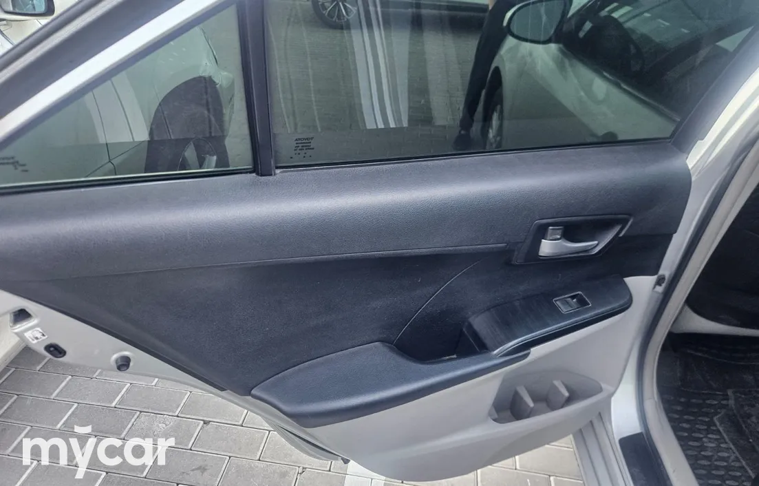 Toyota Camry 2012