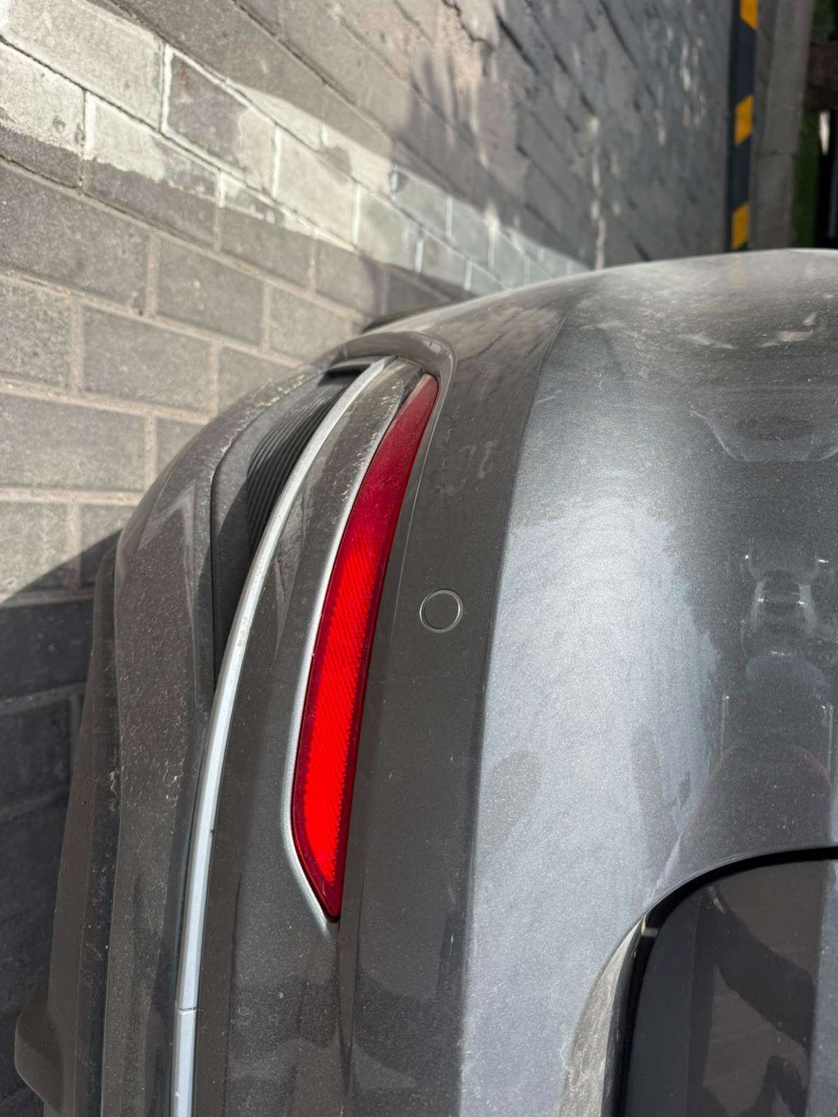 Geely Emgrand 2023