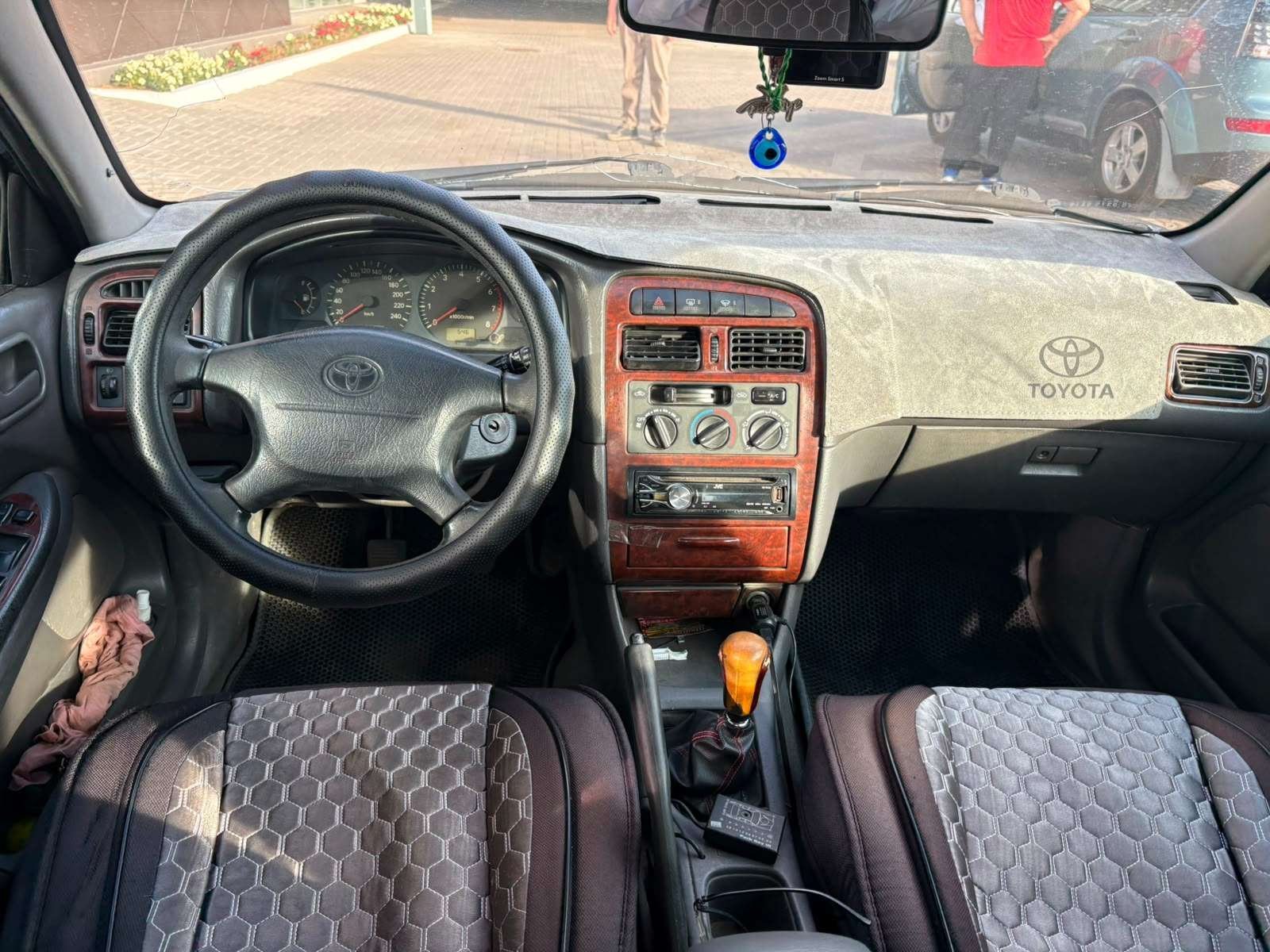 Toyota Avensis 1999