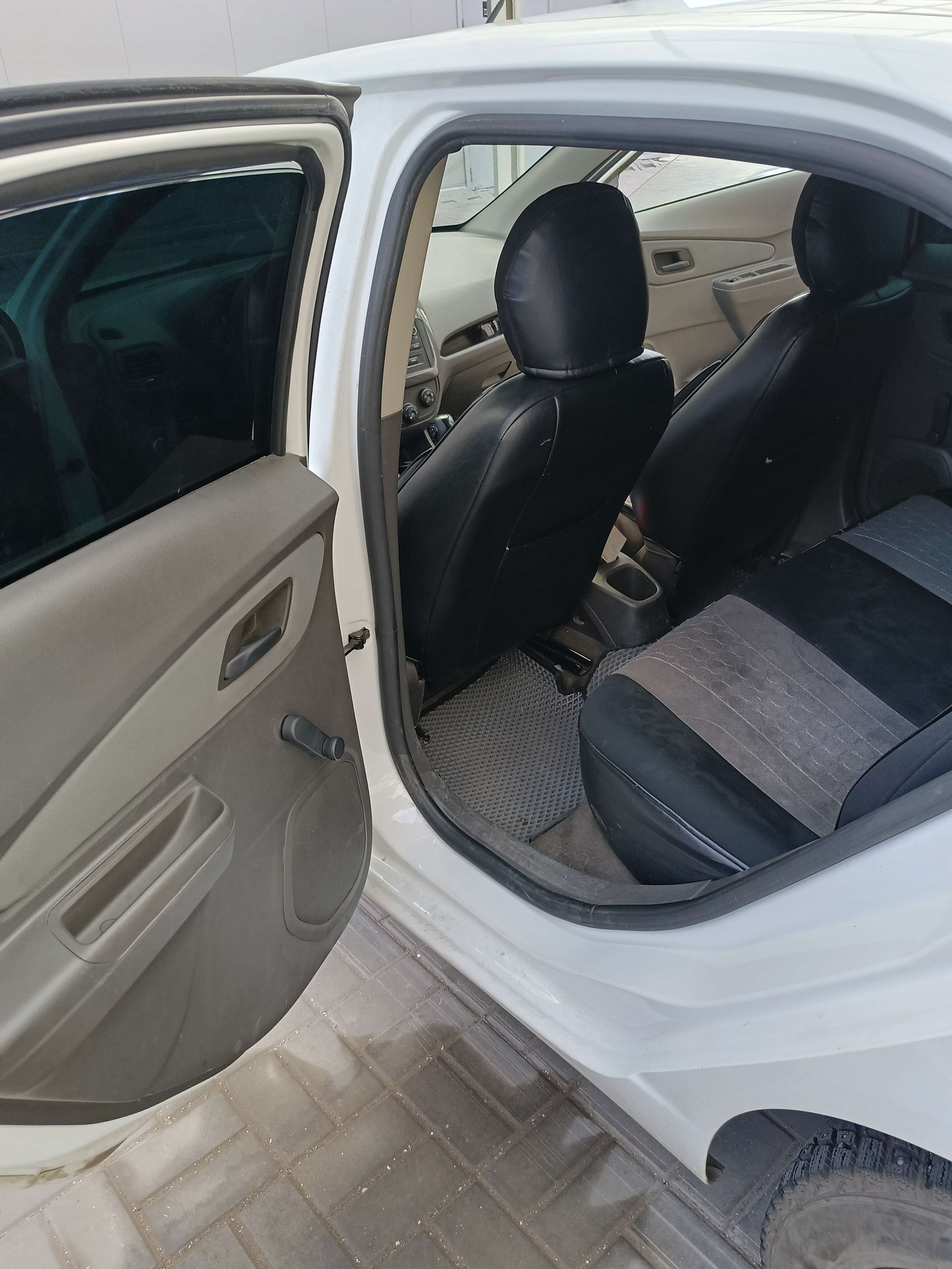 Chevrolet Cobalt 2023