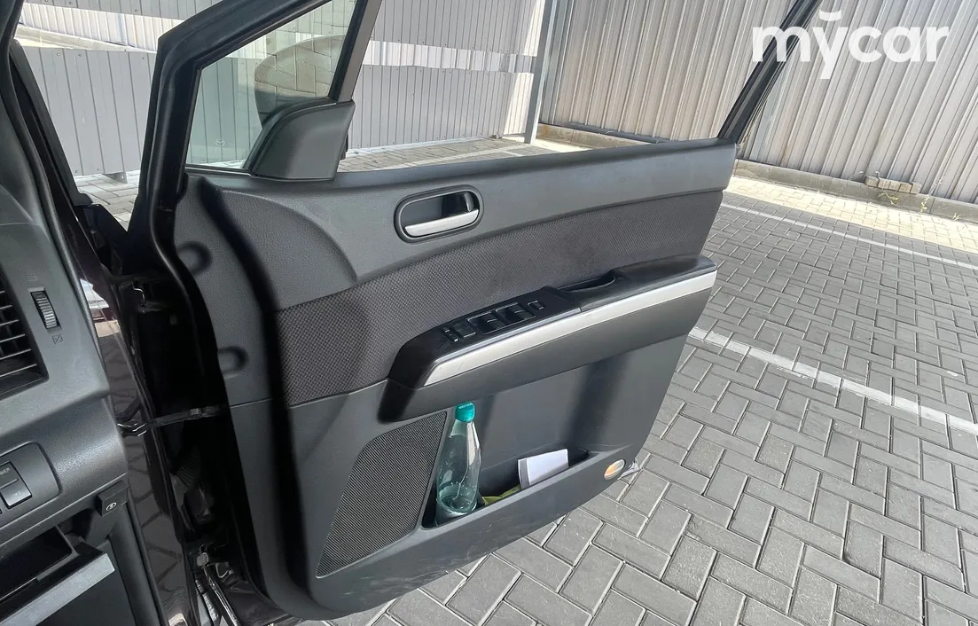 Mazda MPV 2006
