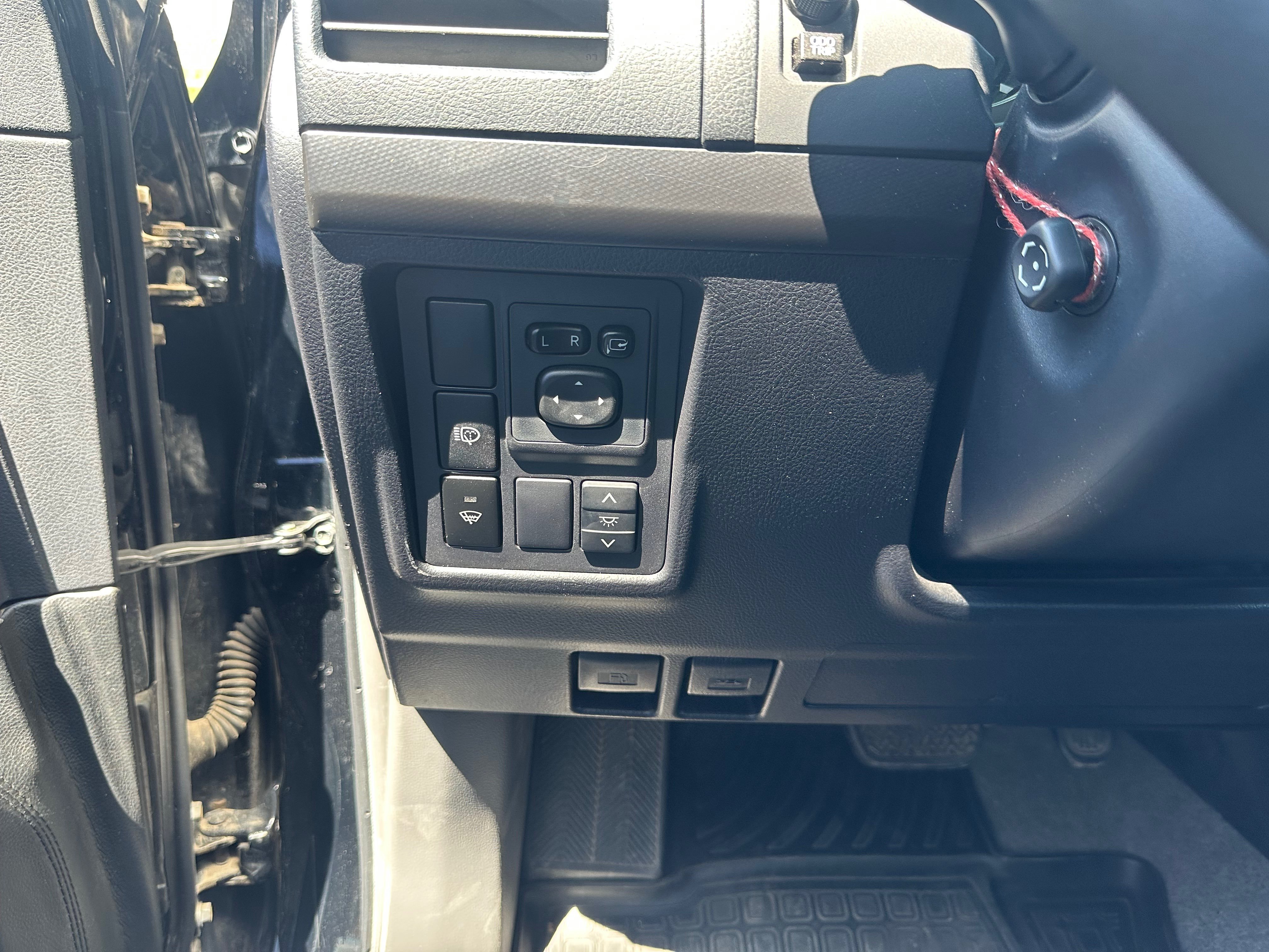 Toyota Land Cruiser Prado 2012
