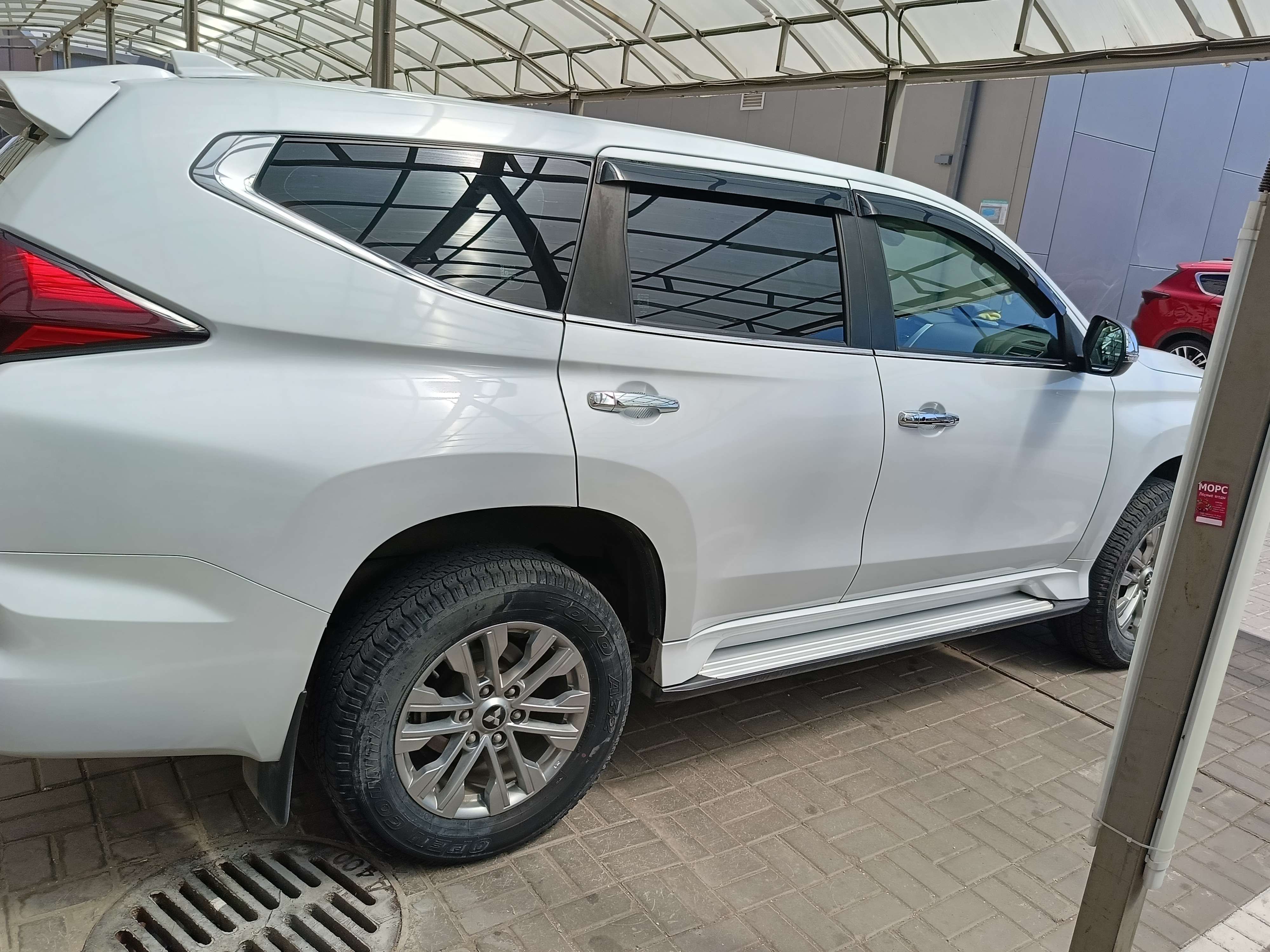 Mitsubishi Pajero Sport 2020