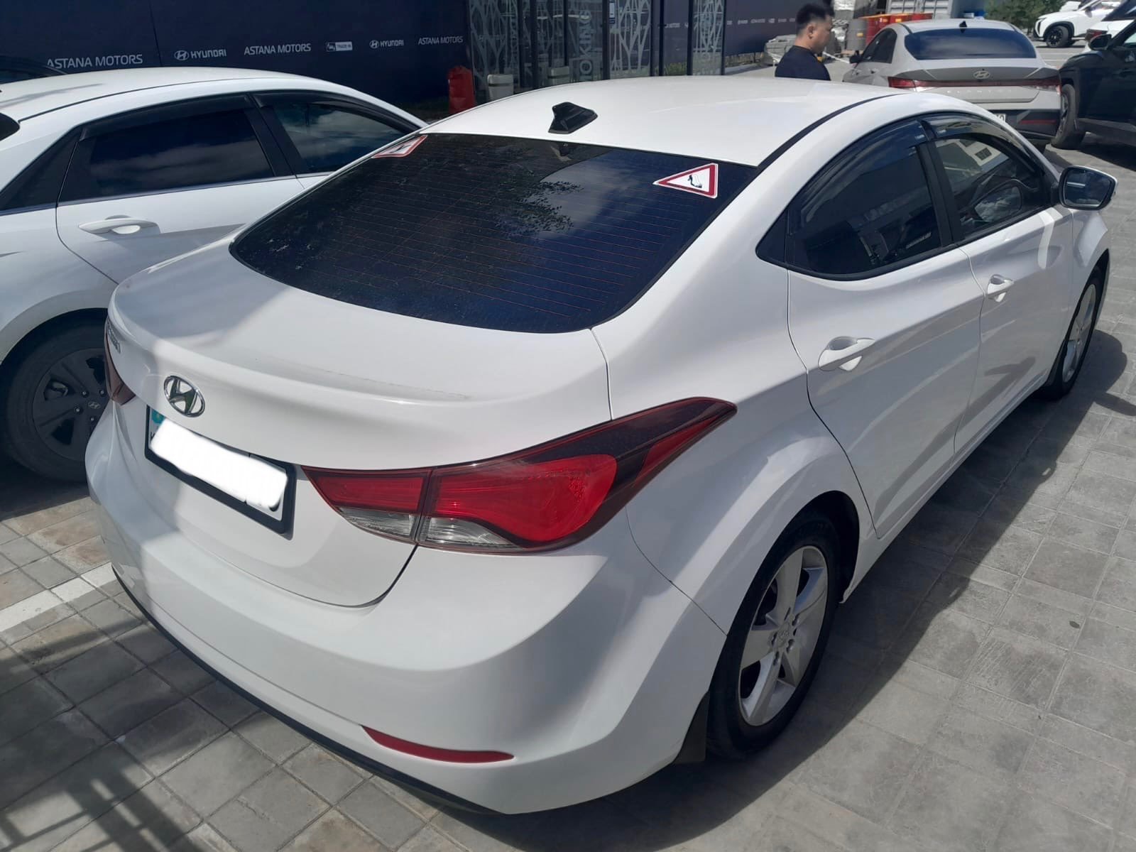 Hyundai Elantra 2015