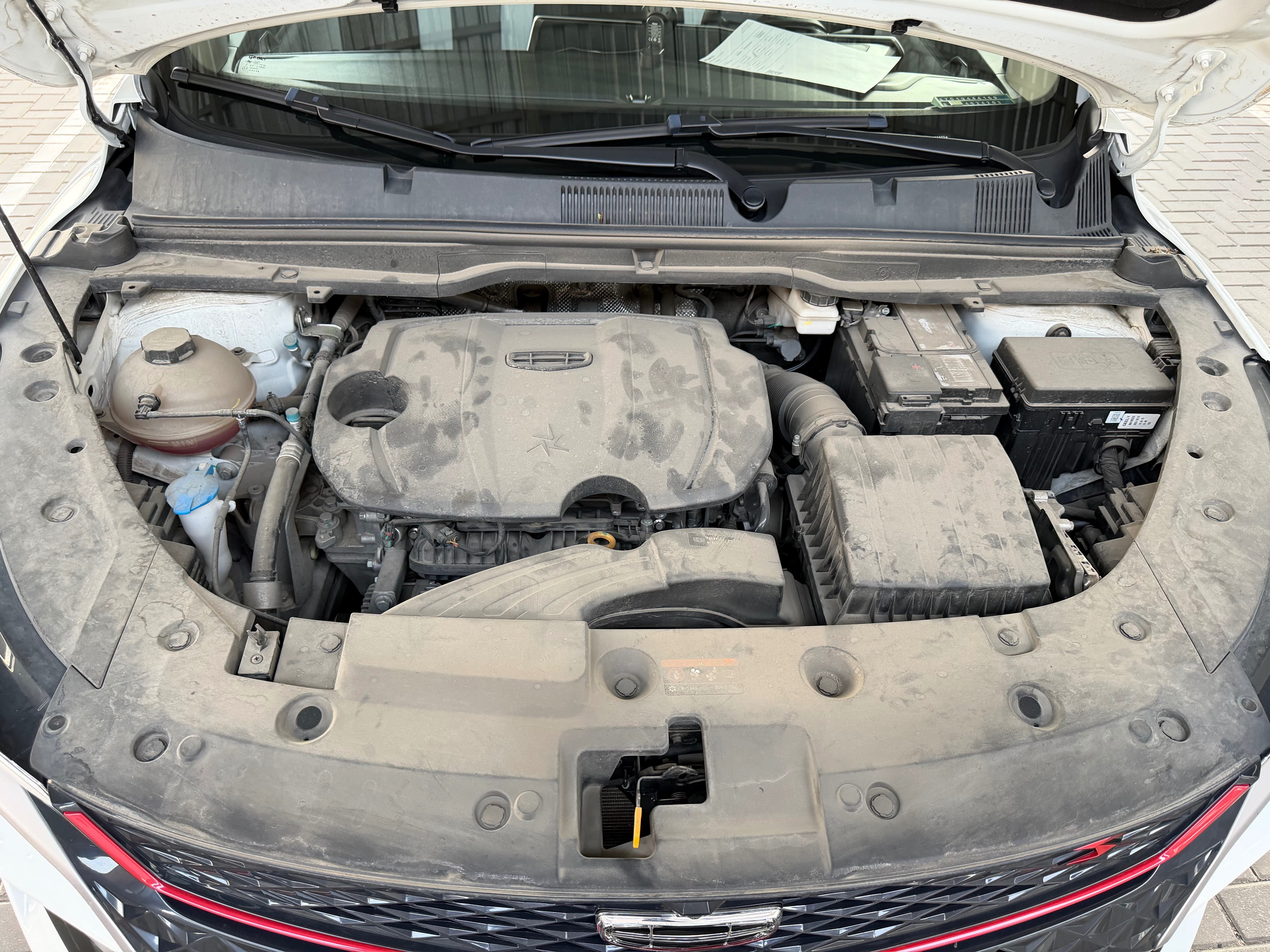 Geely Coolray 2023