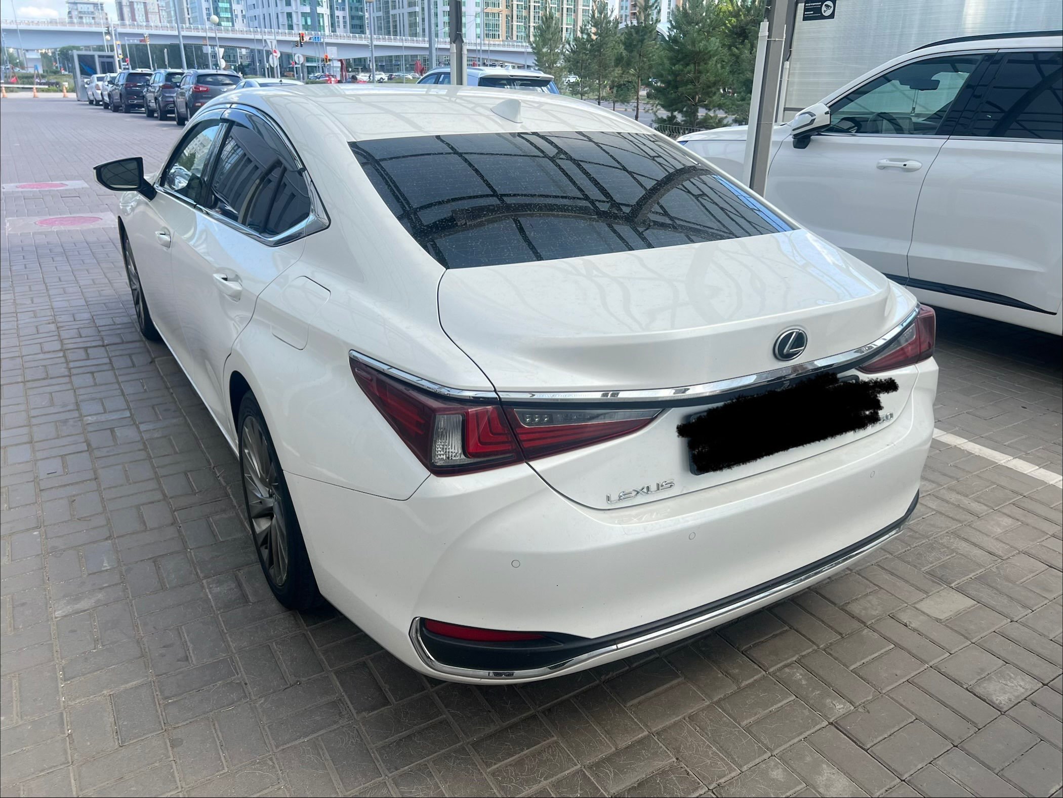 Lexus ES 2019