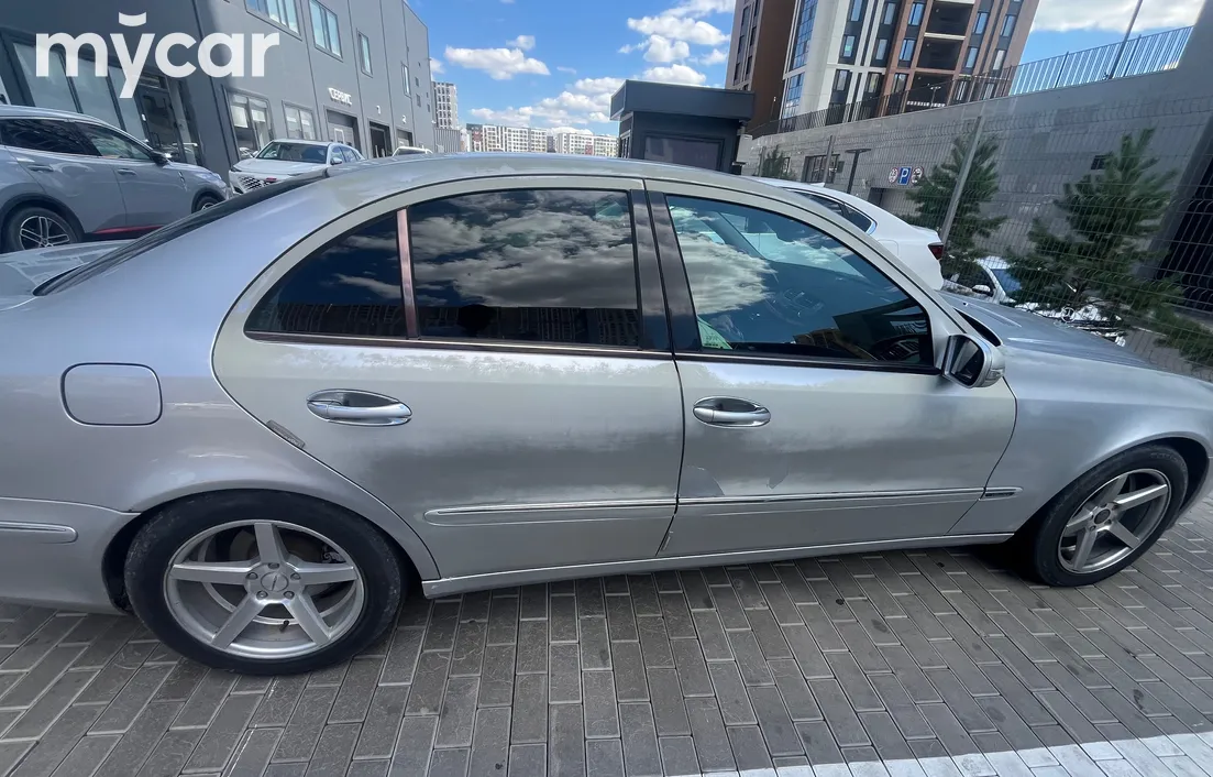 Mercedes-Benz E-Класс 2003