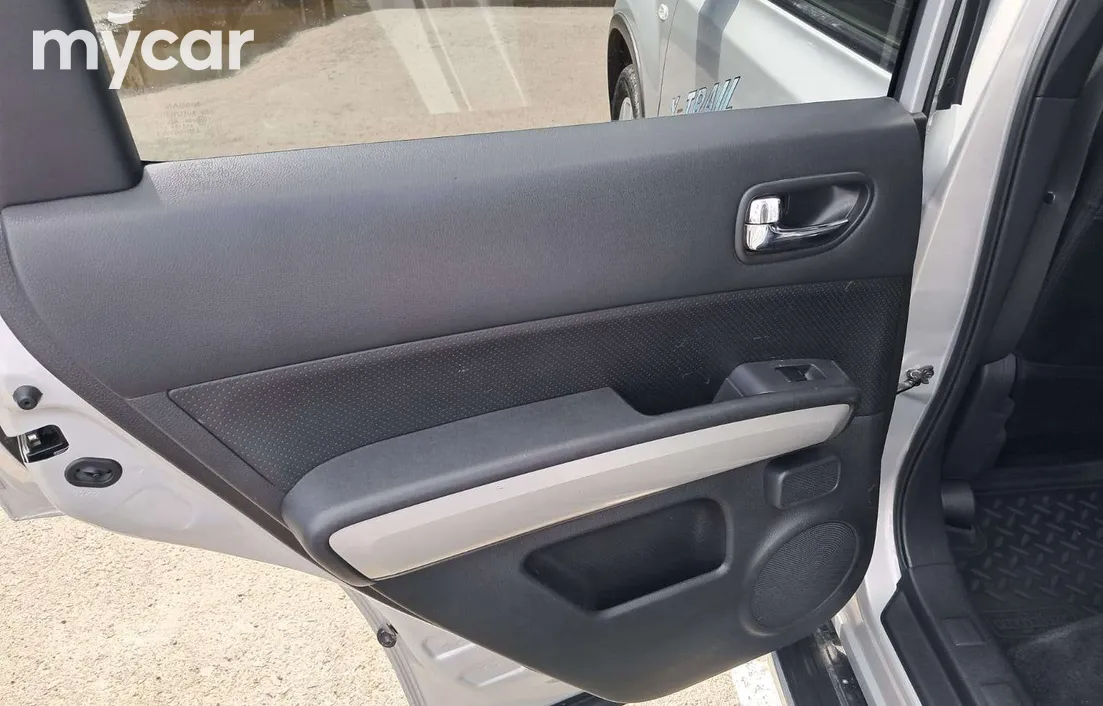 Nissan X-Trail 2012