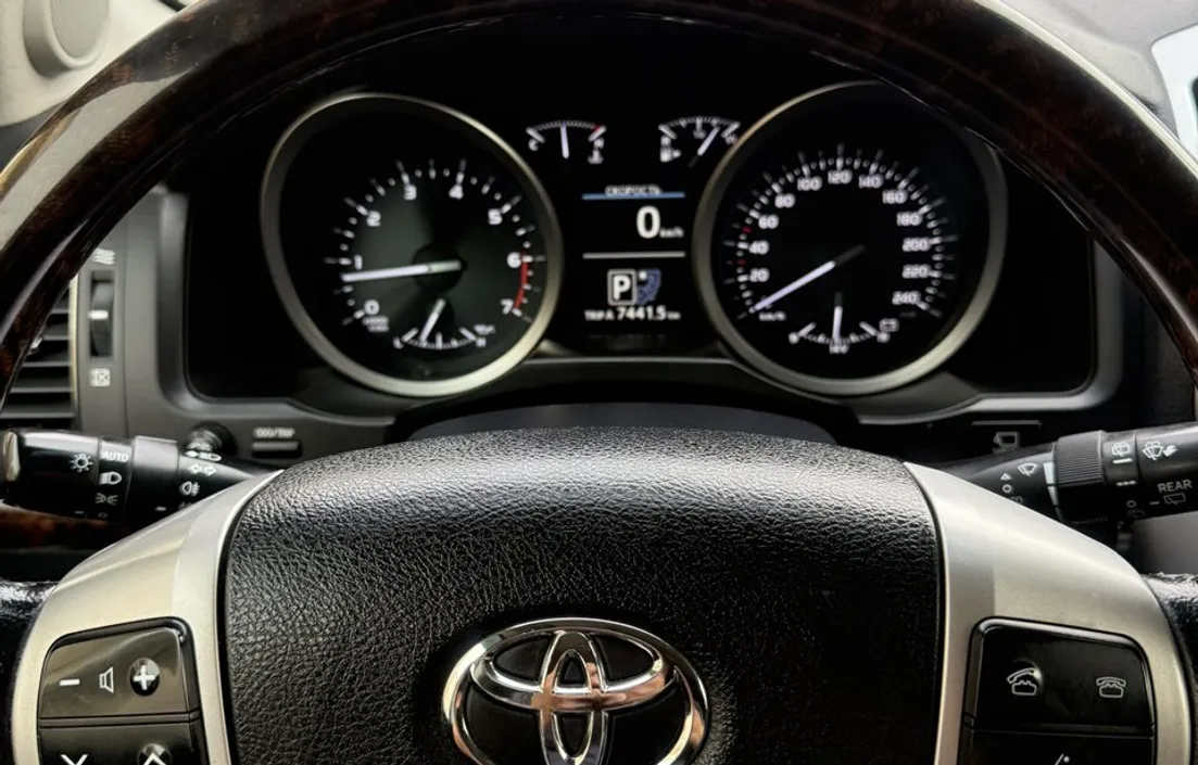 Toyota Land Cruiser 2014