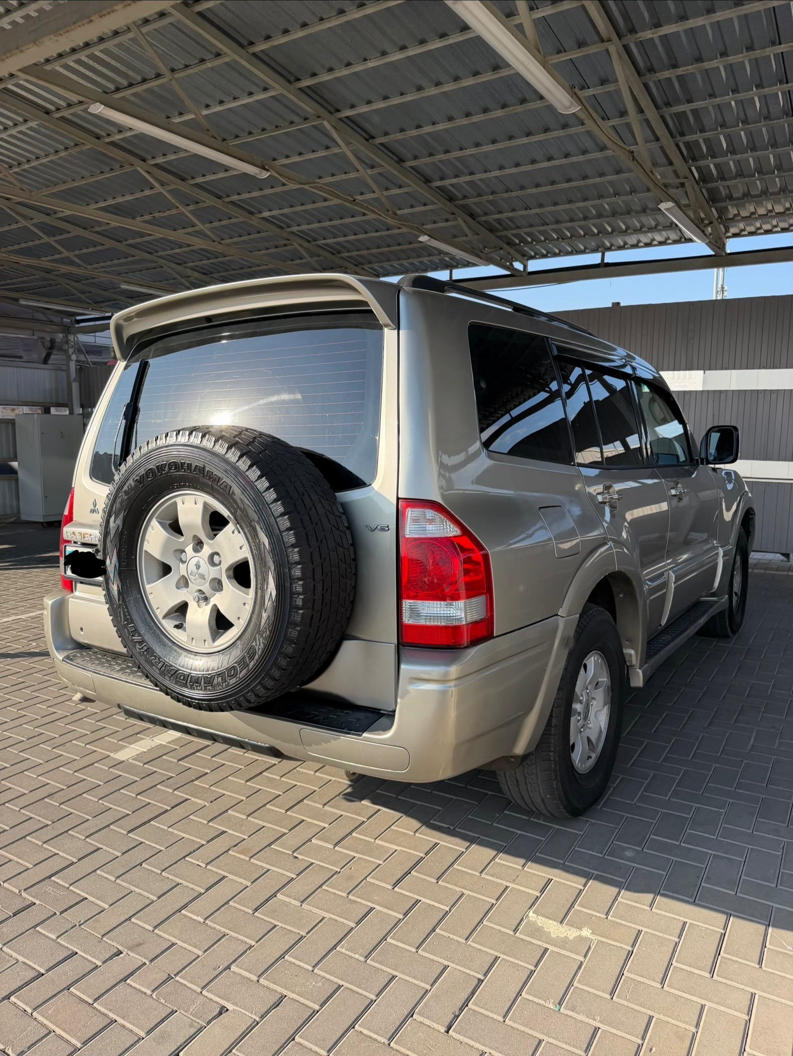 Mitsubishi Pajero 2005