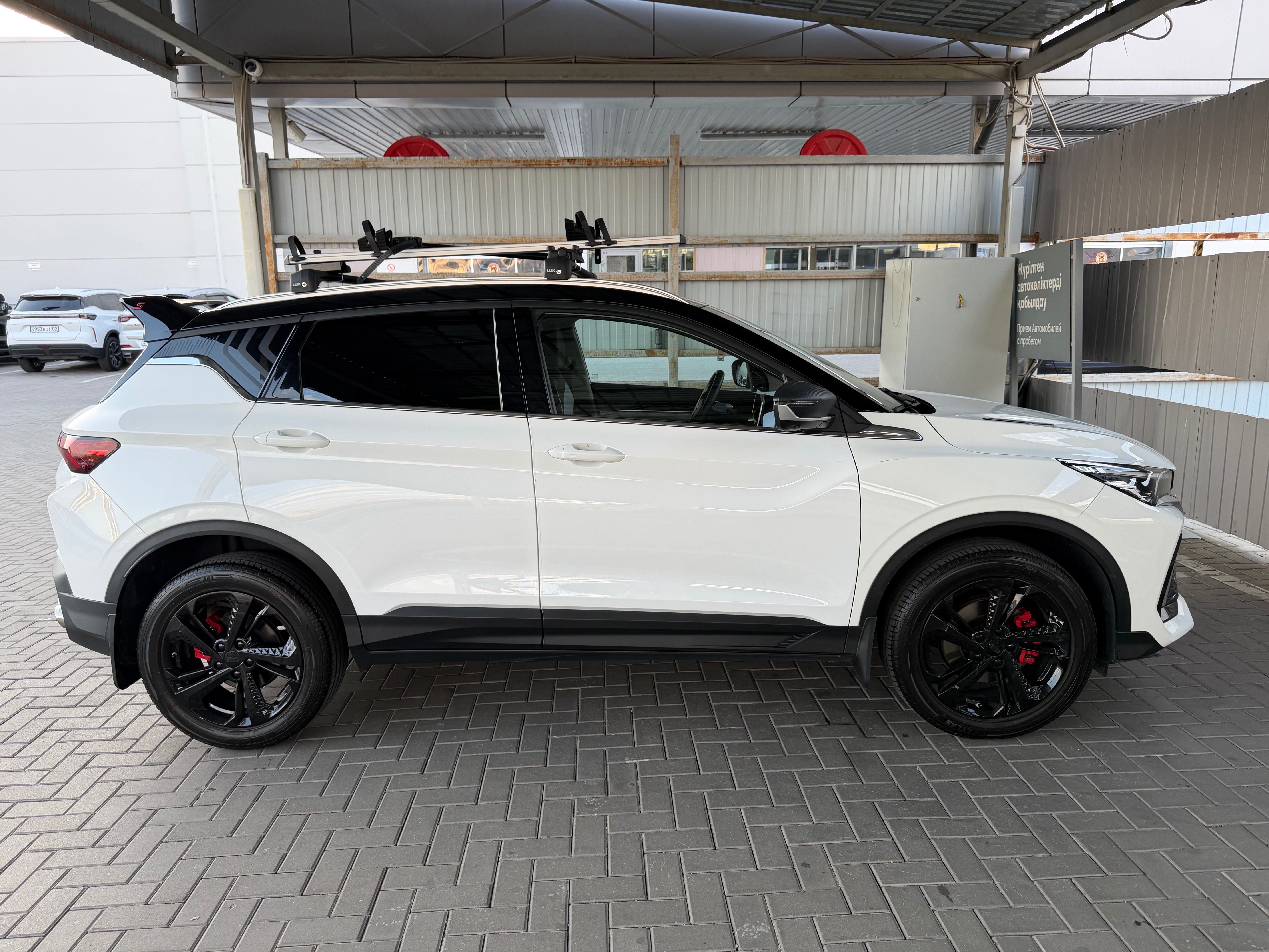Geely Coolray 2023