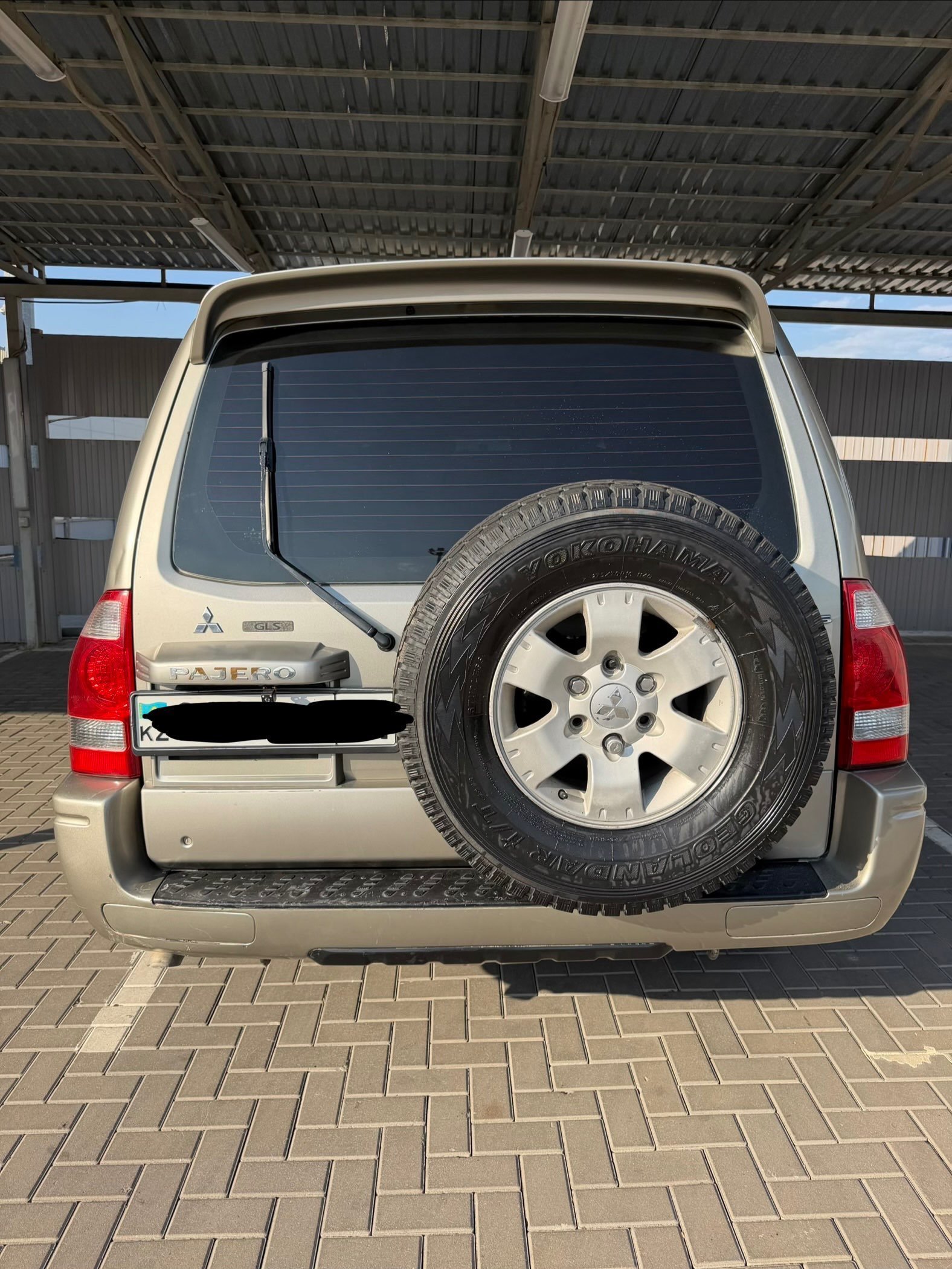 Mitsubishi Pajero 2005