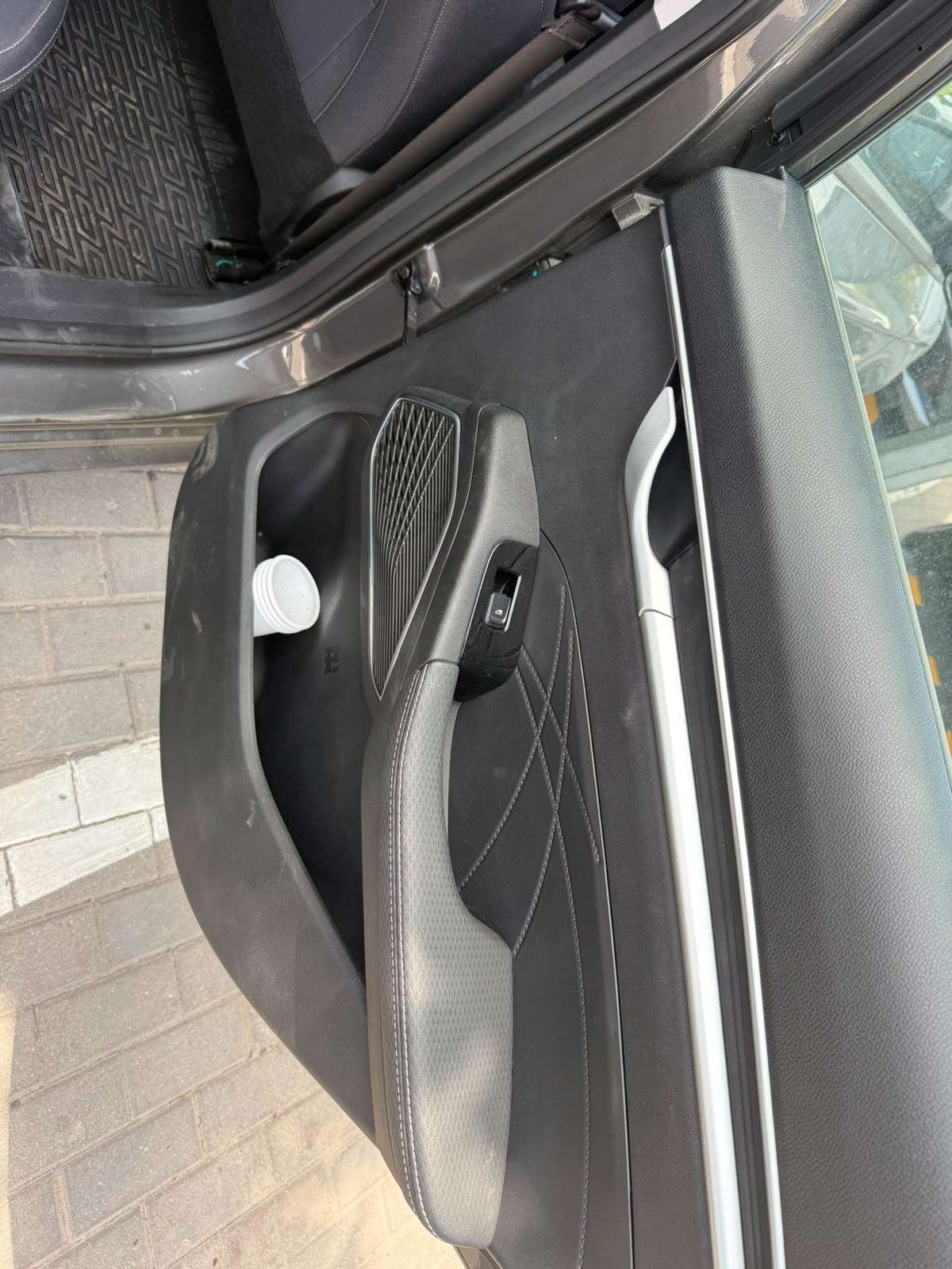 Geely Emgrand 2023