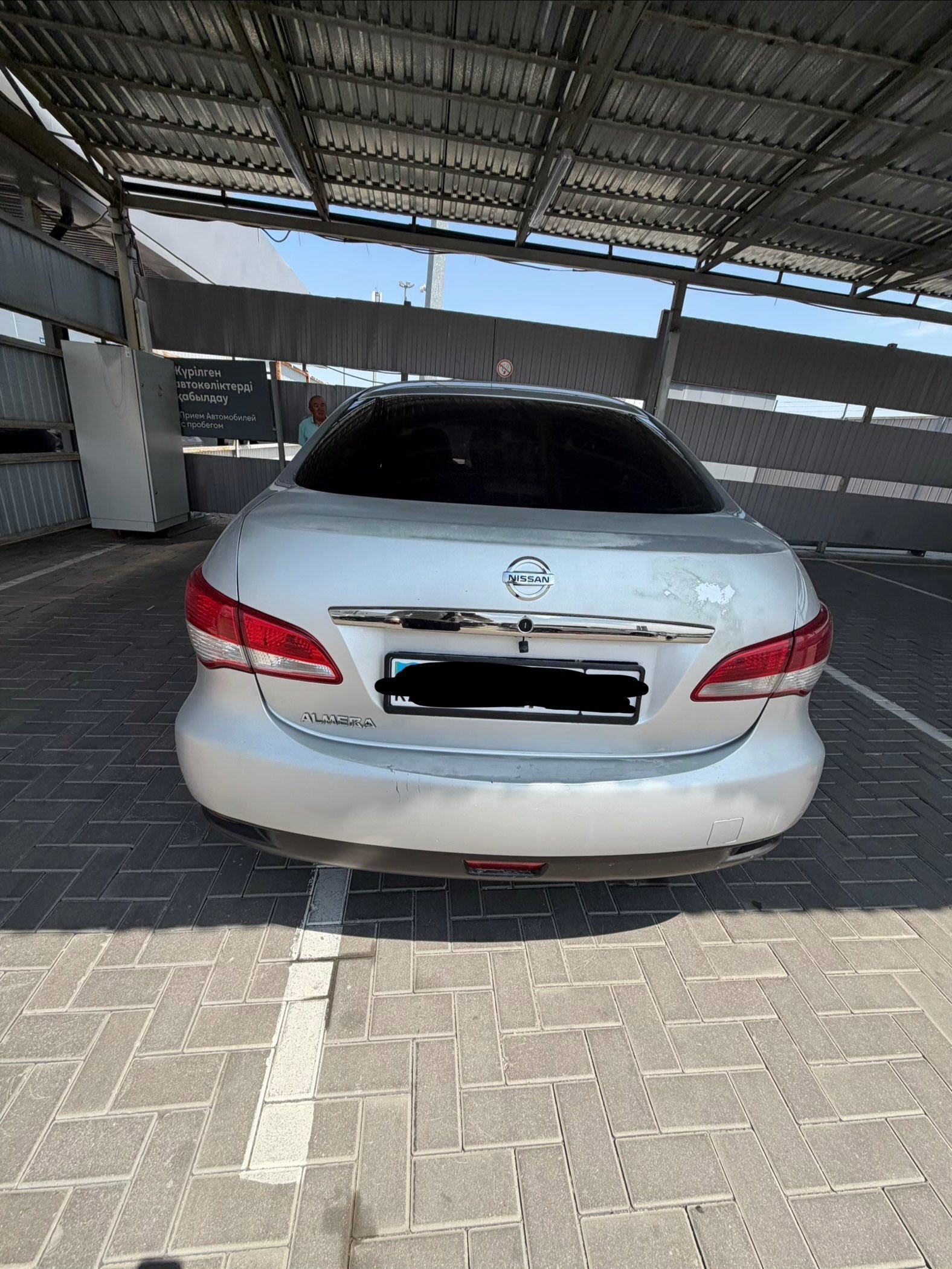 Nissan Almera 2013