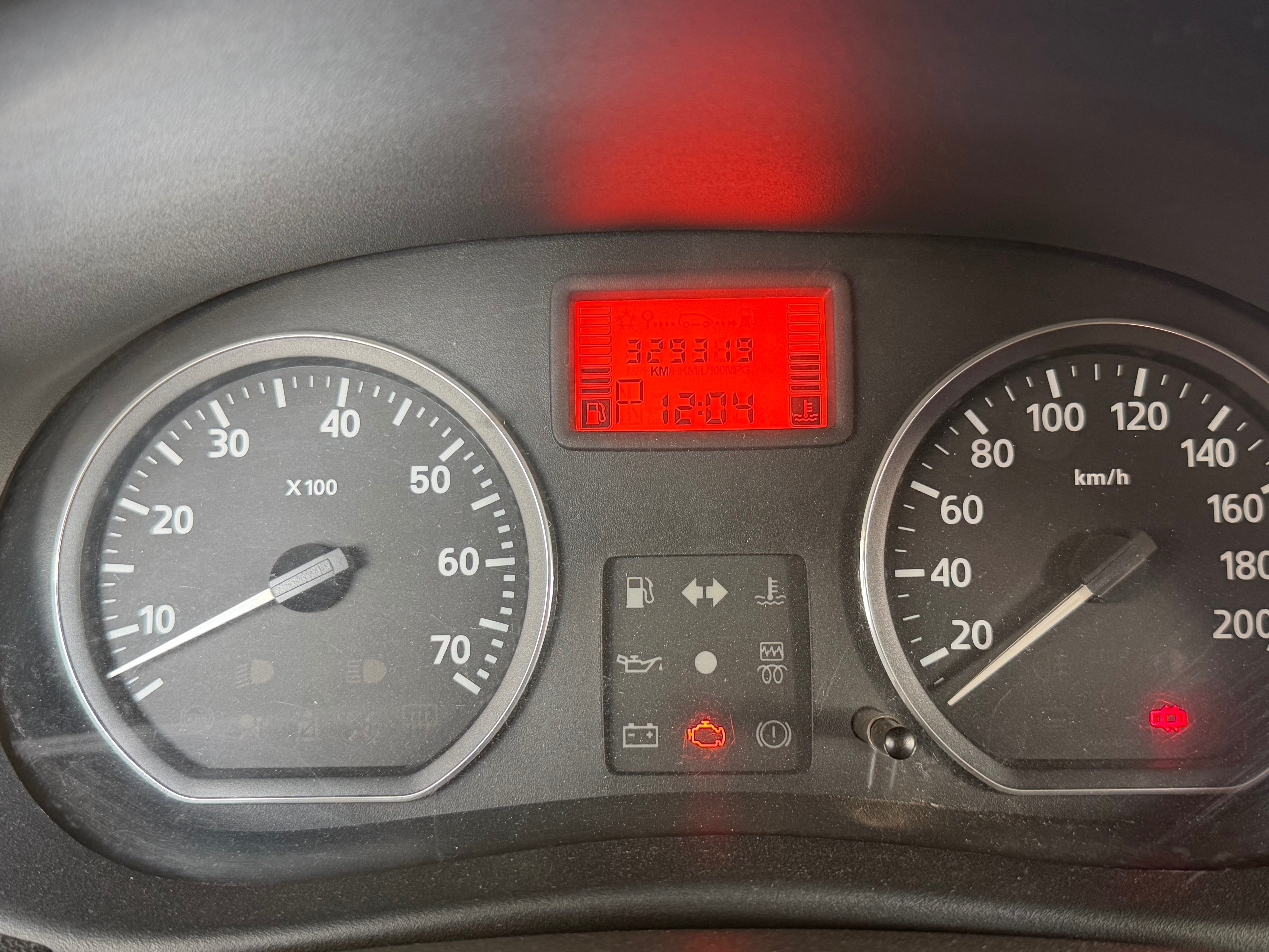 Nissan Almera 2013