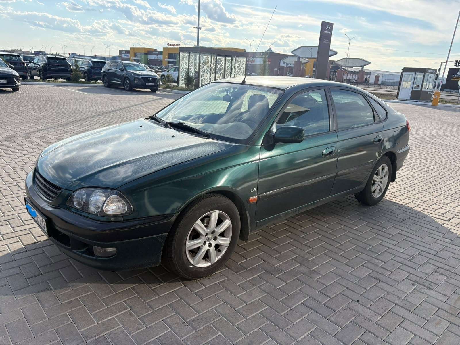 Toyota Avensis 1999