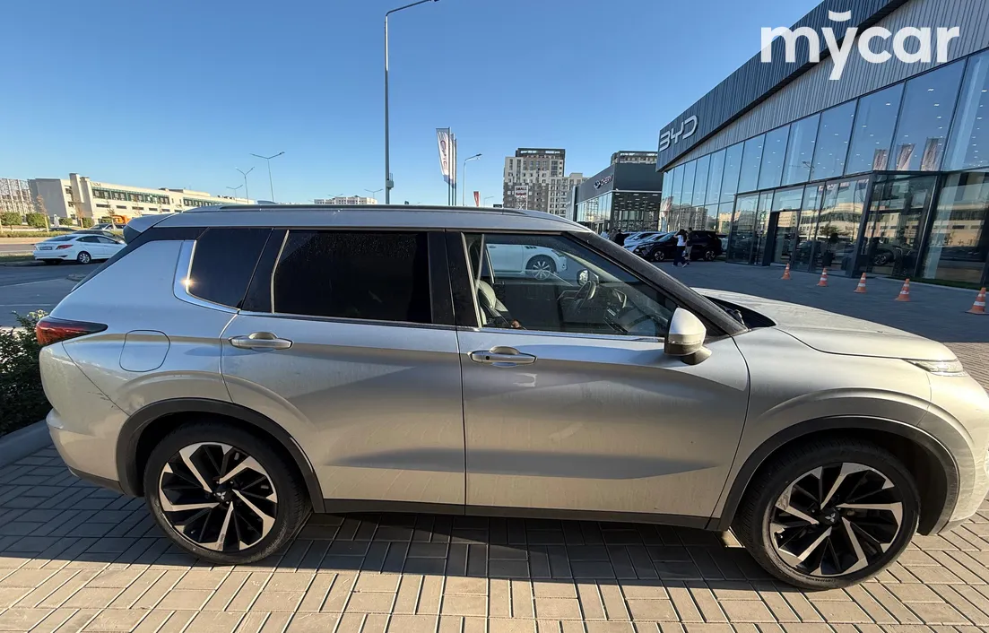 Mitsubishi Outlander 2022