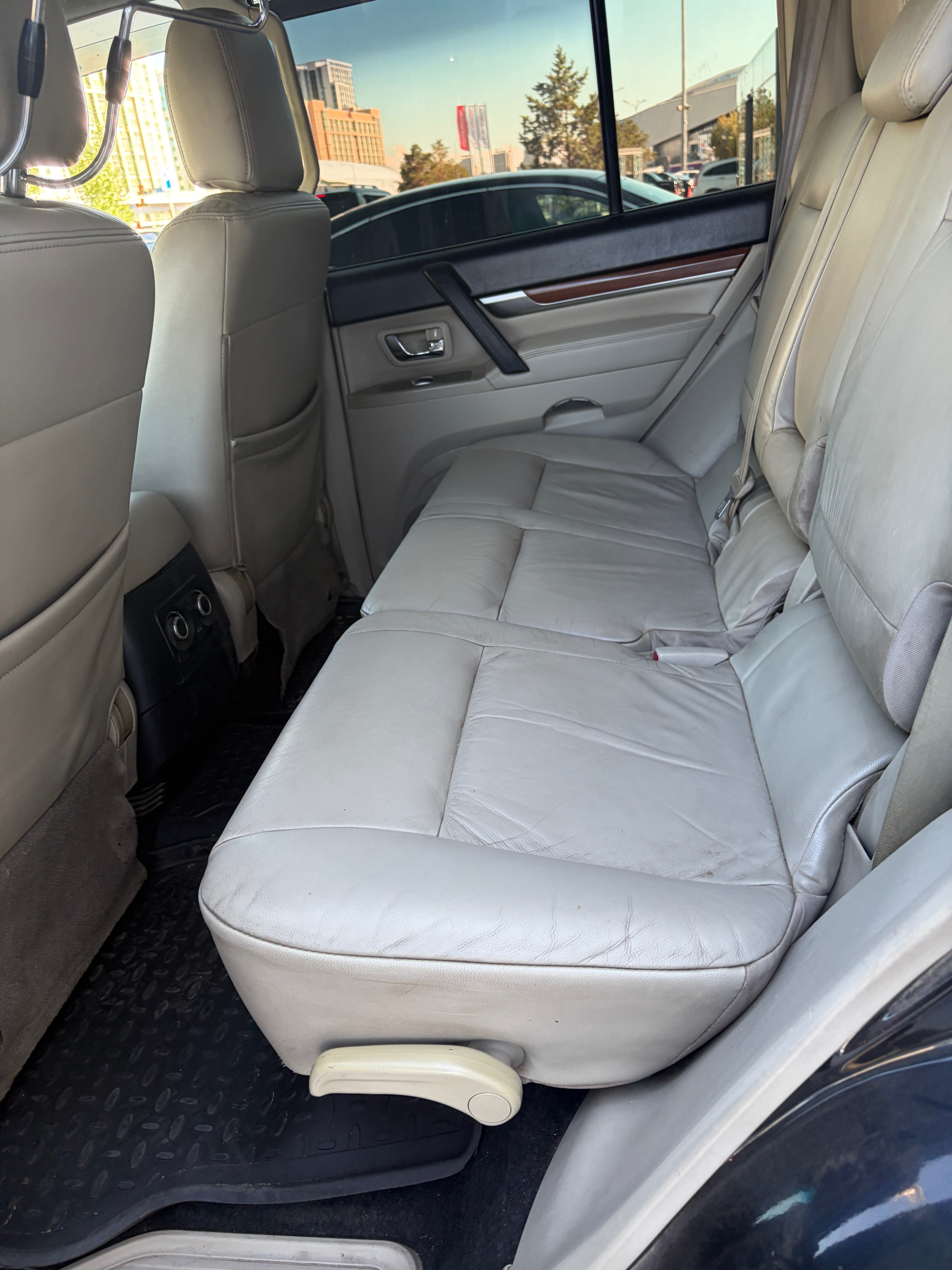 Mitsubishi Pajero 2008