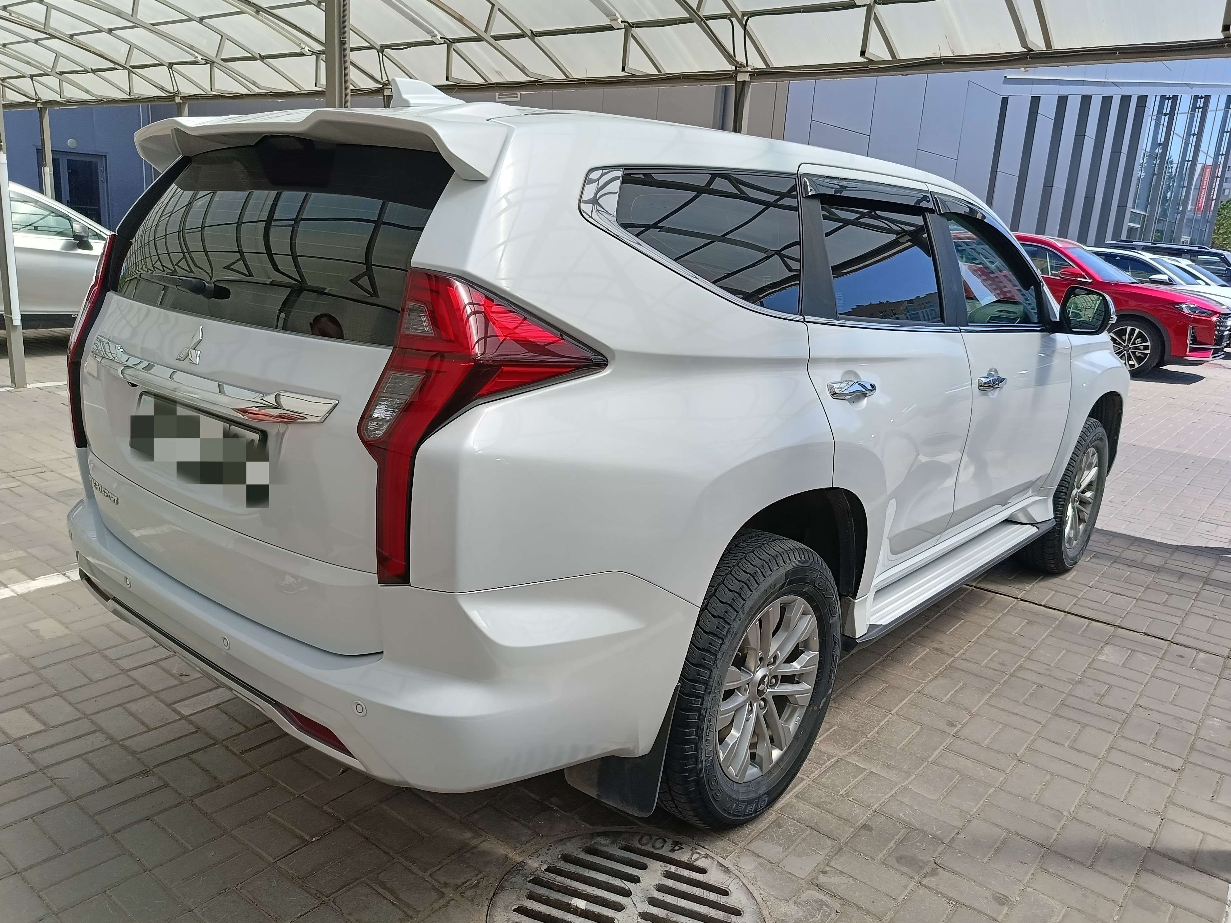 Mitsubishi Pajero Sport 2020