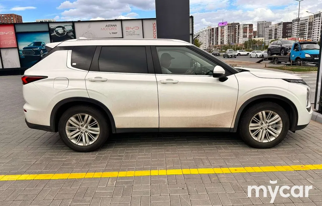 Mitsubishi Outlander 2022