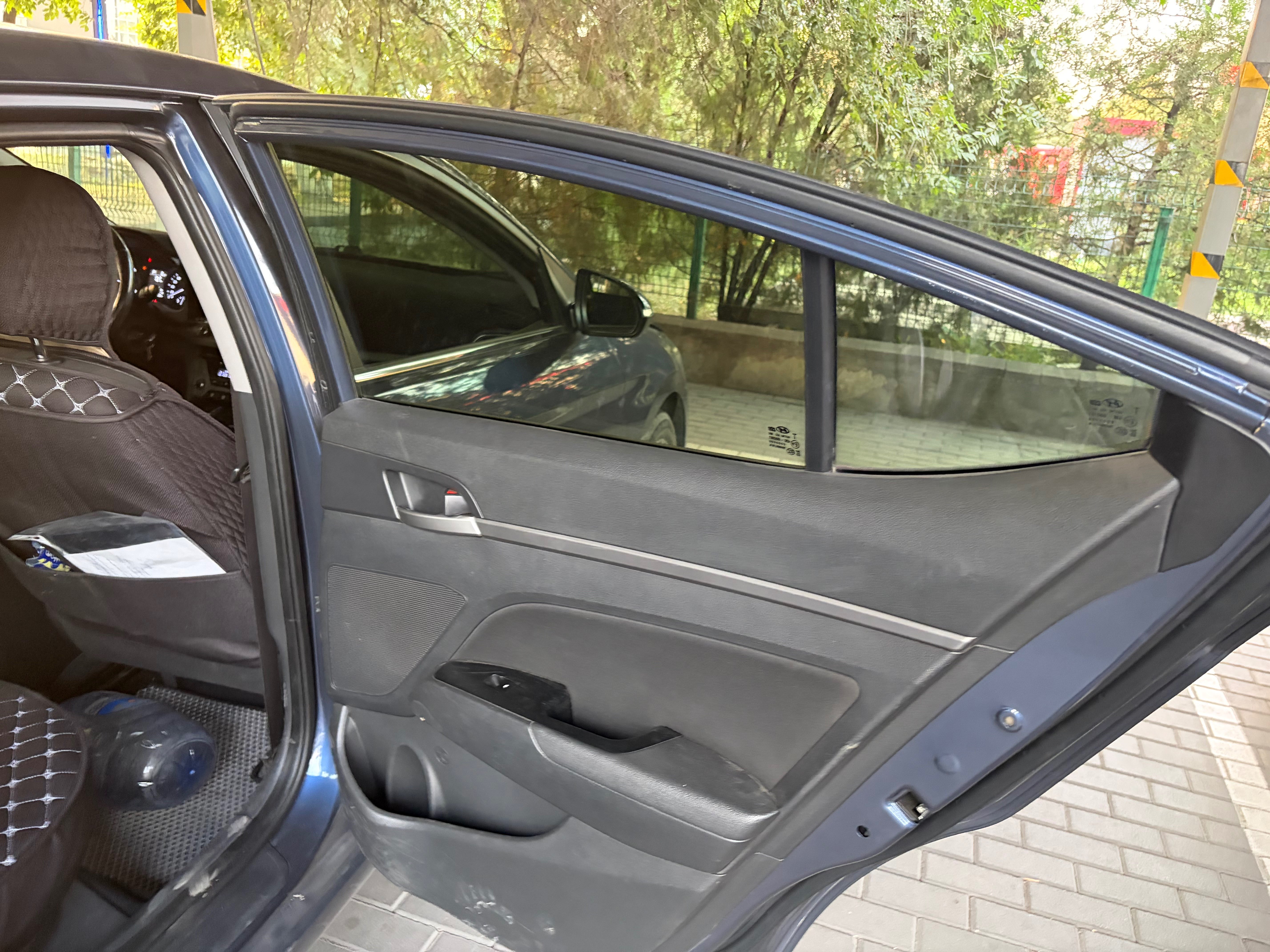 Hyundai Elantra 2018
