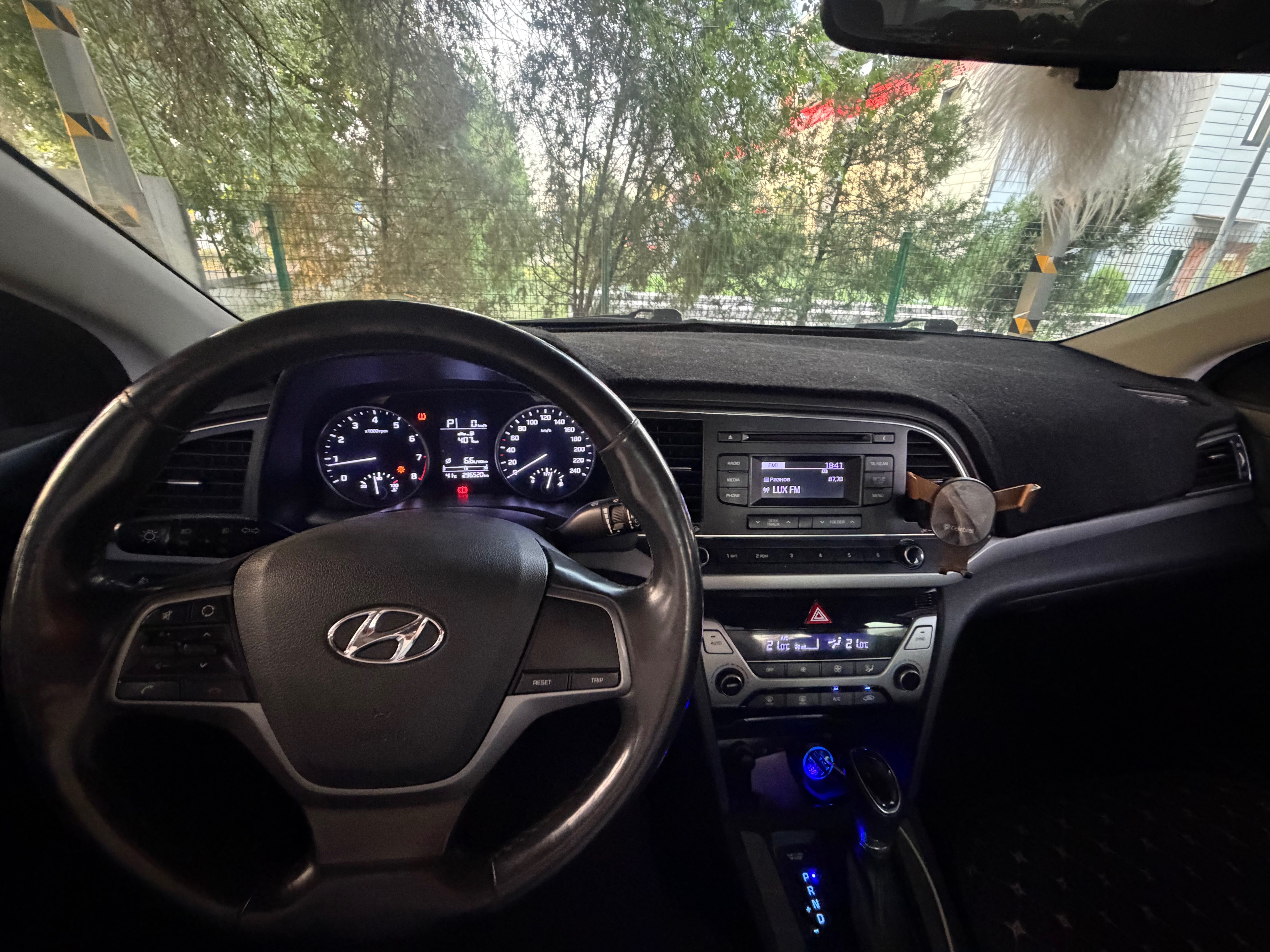 Hyundai Elantra 2018