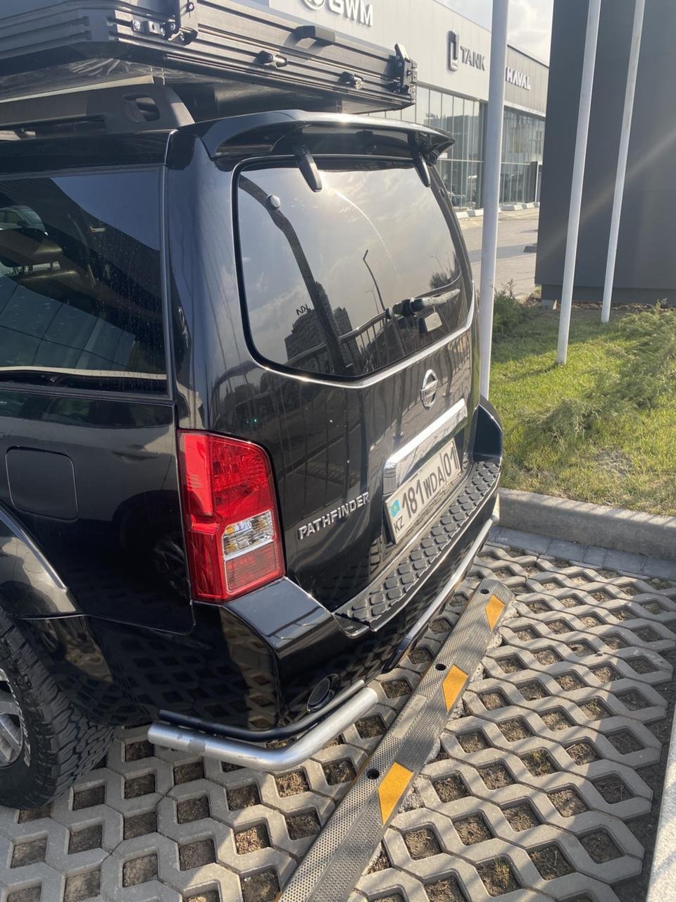 Nissan Pathfinder 2011