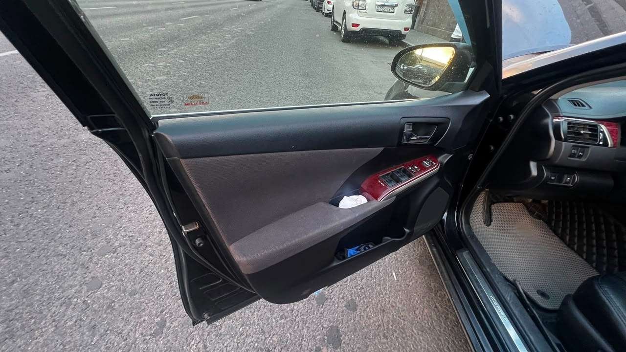 Toyota Camry 2014