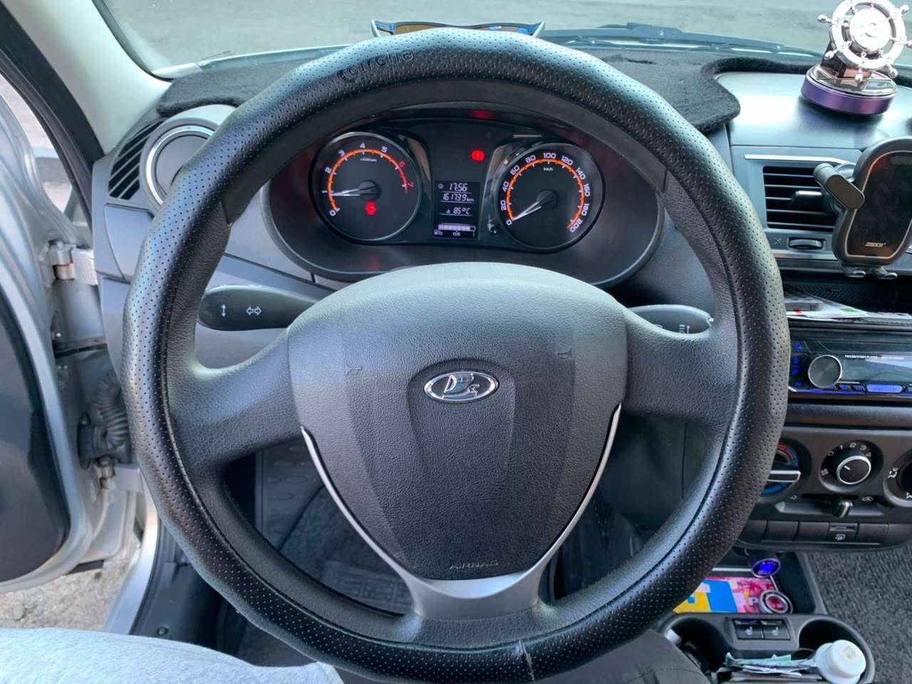 LADA Granta 2019
