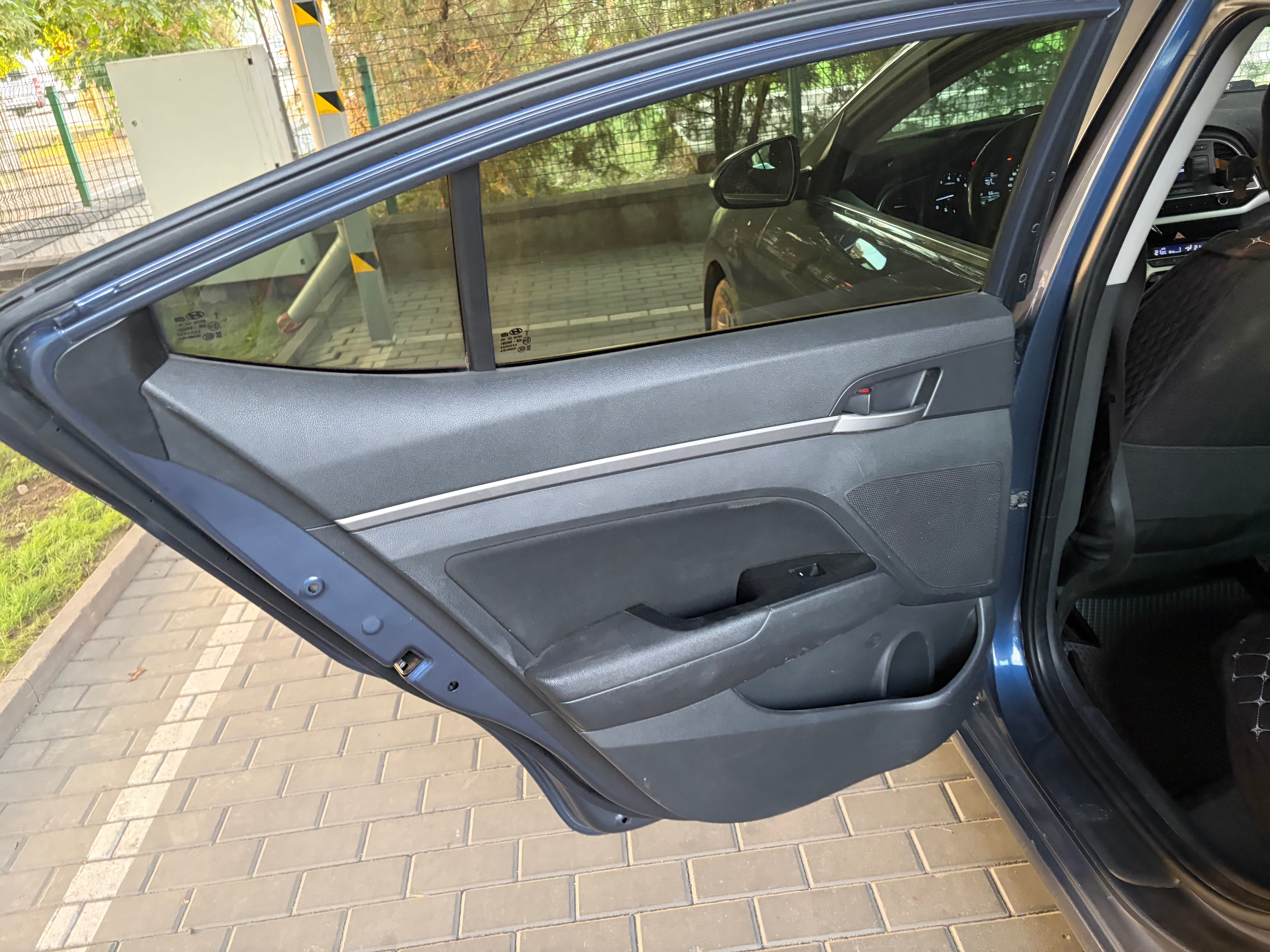 Hyundai Elantra 2018