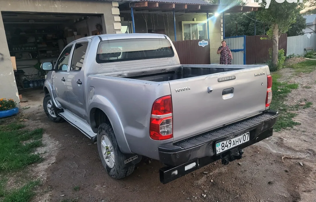Toyota Hilux 2014