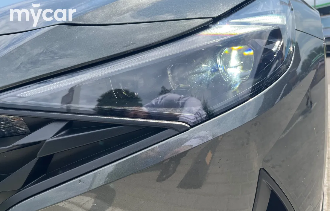 Hyundai Elantra 2023