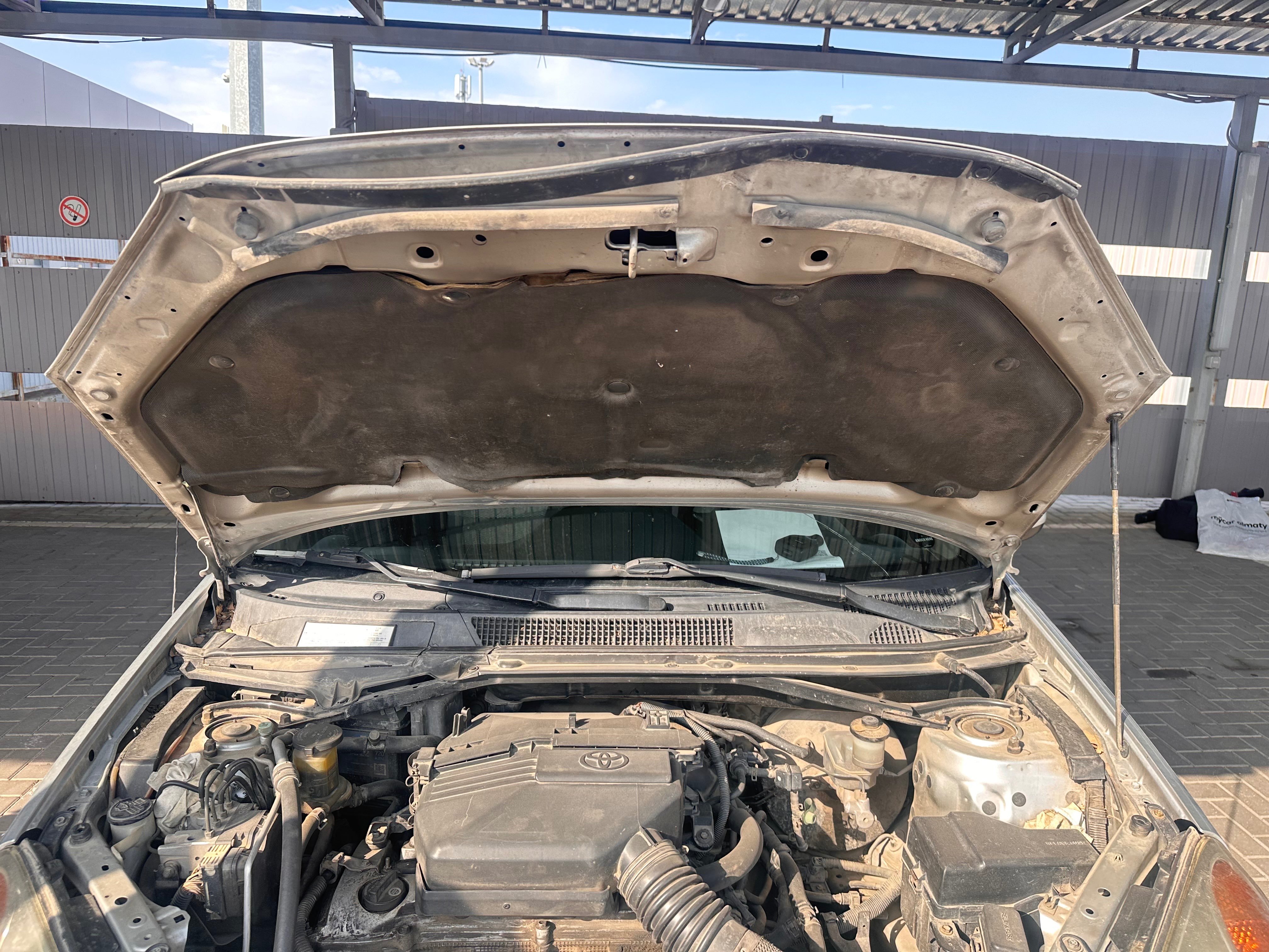 Toyota RAV4 2004