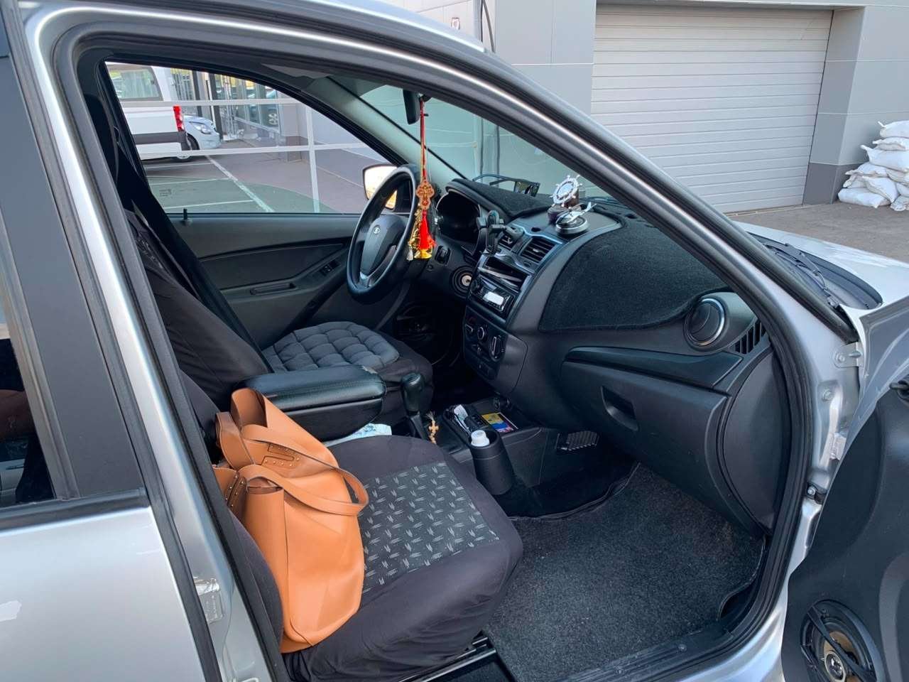 LADA Granta 2019