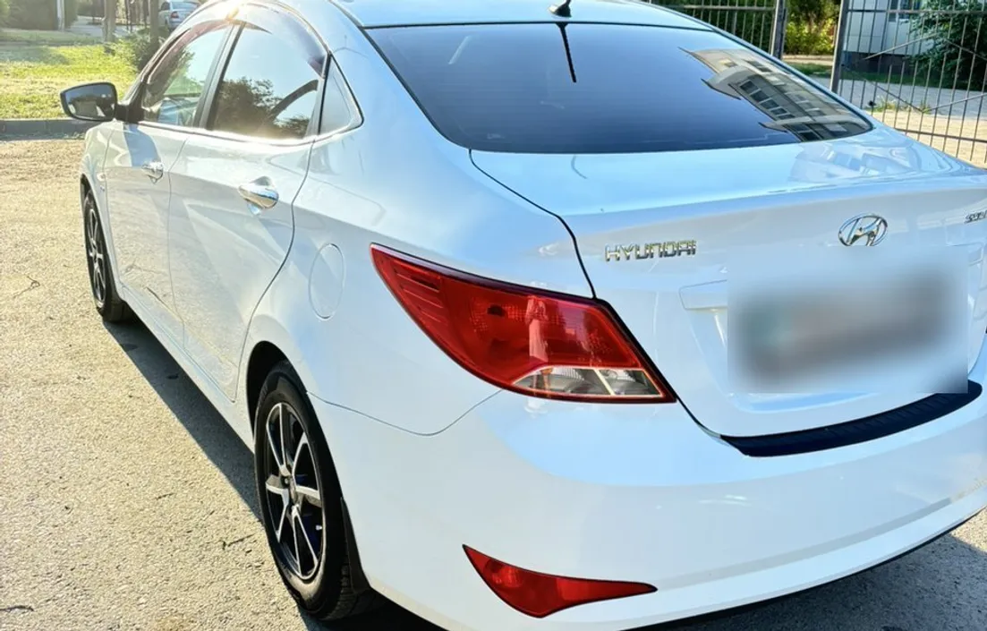 Hyundai Solaris 2015