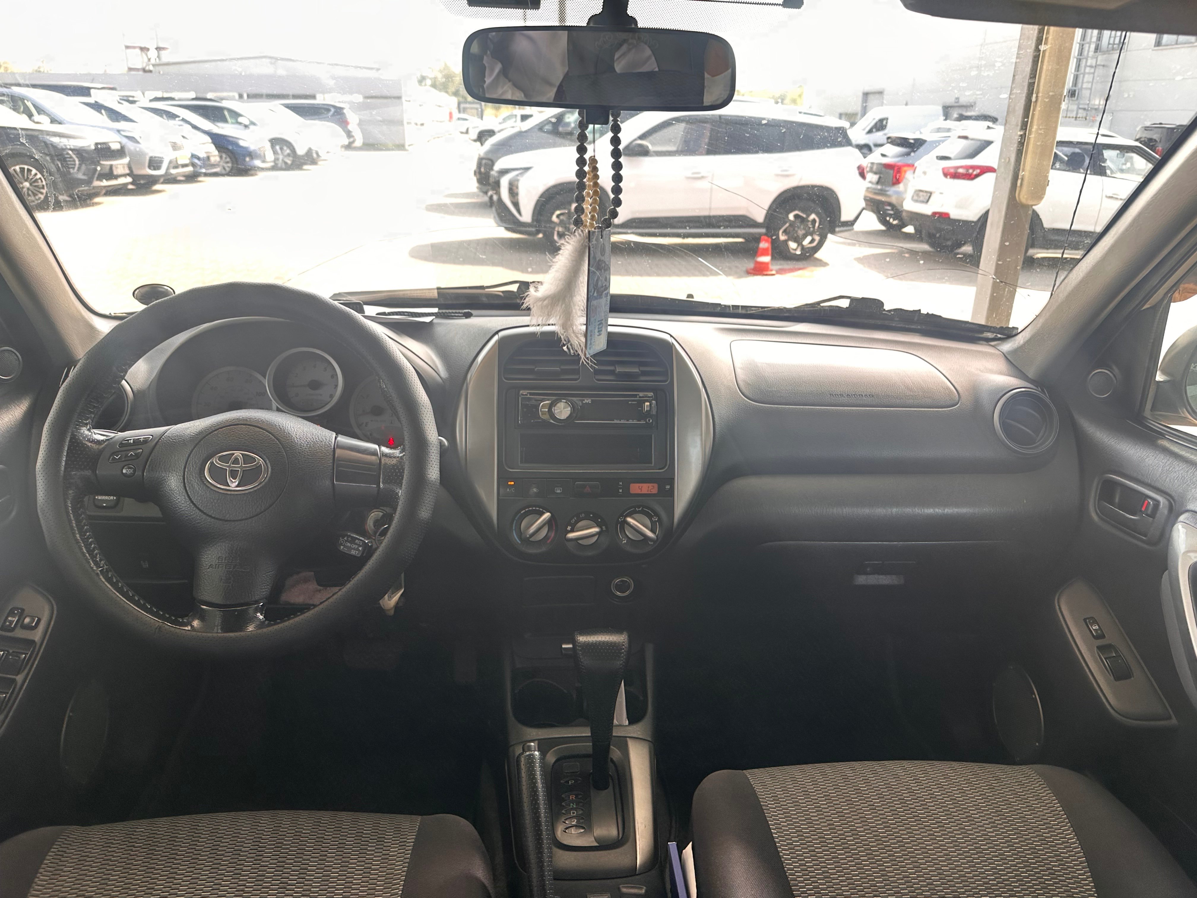 Toyota RAV4 2004