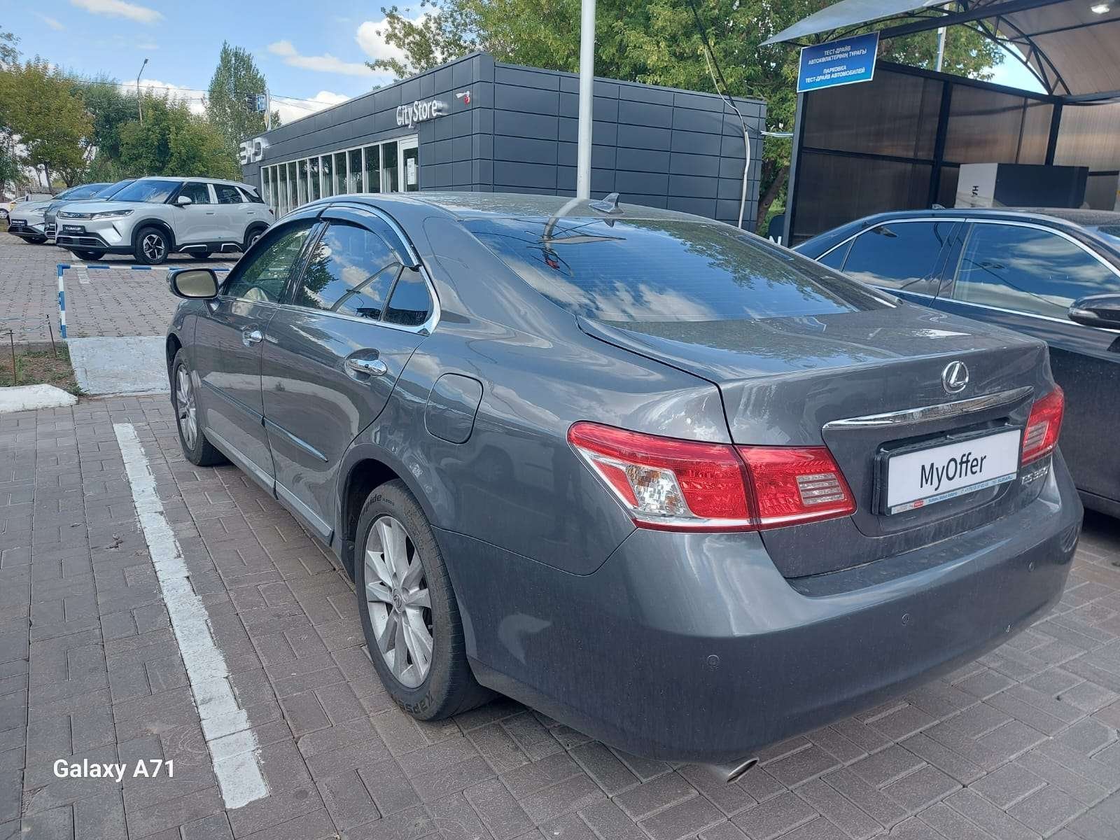 Lexus ES 2011